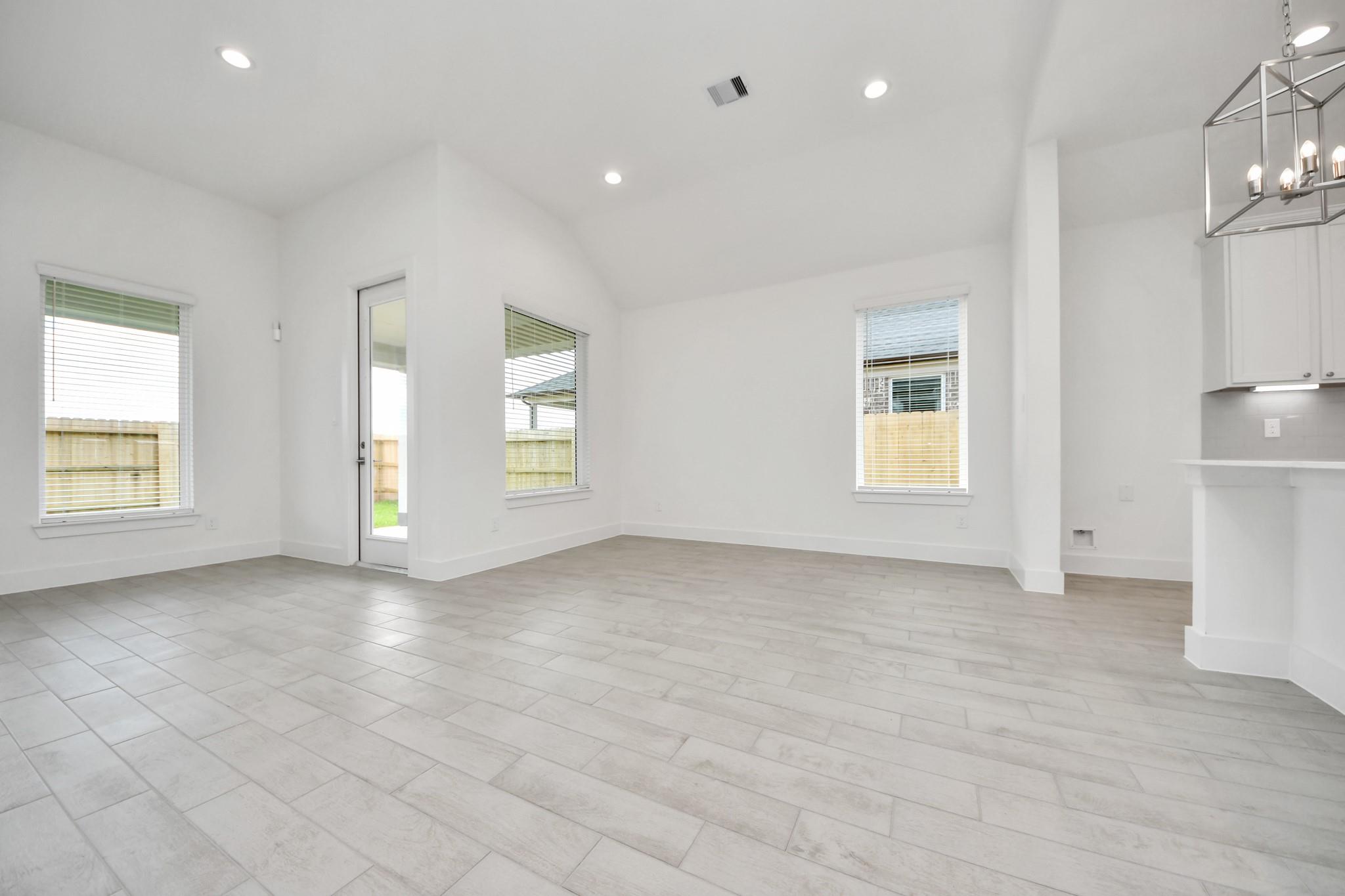 6223 Vista View Lane