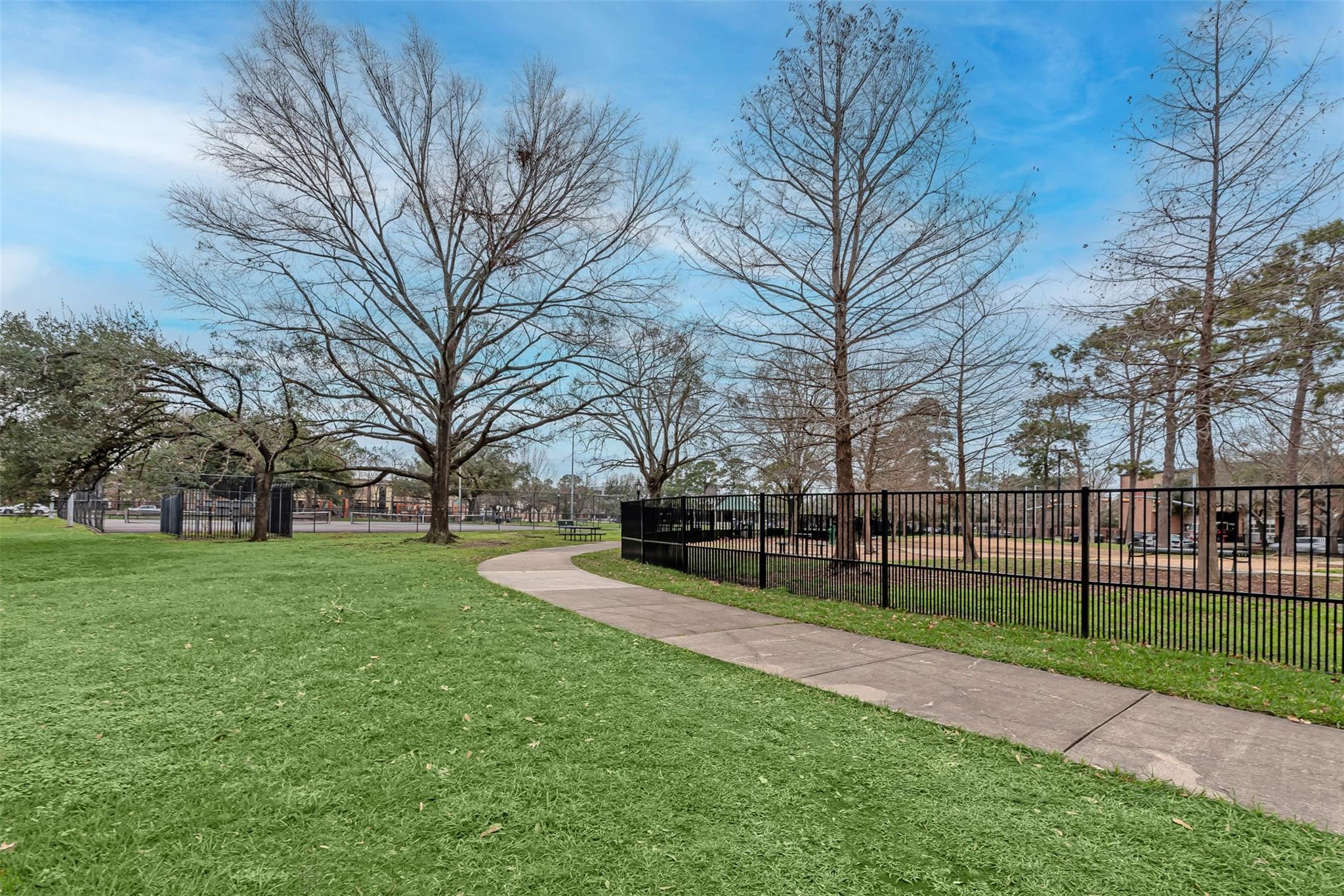 661 Bering Drive # 404