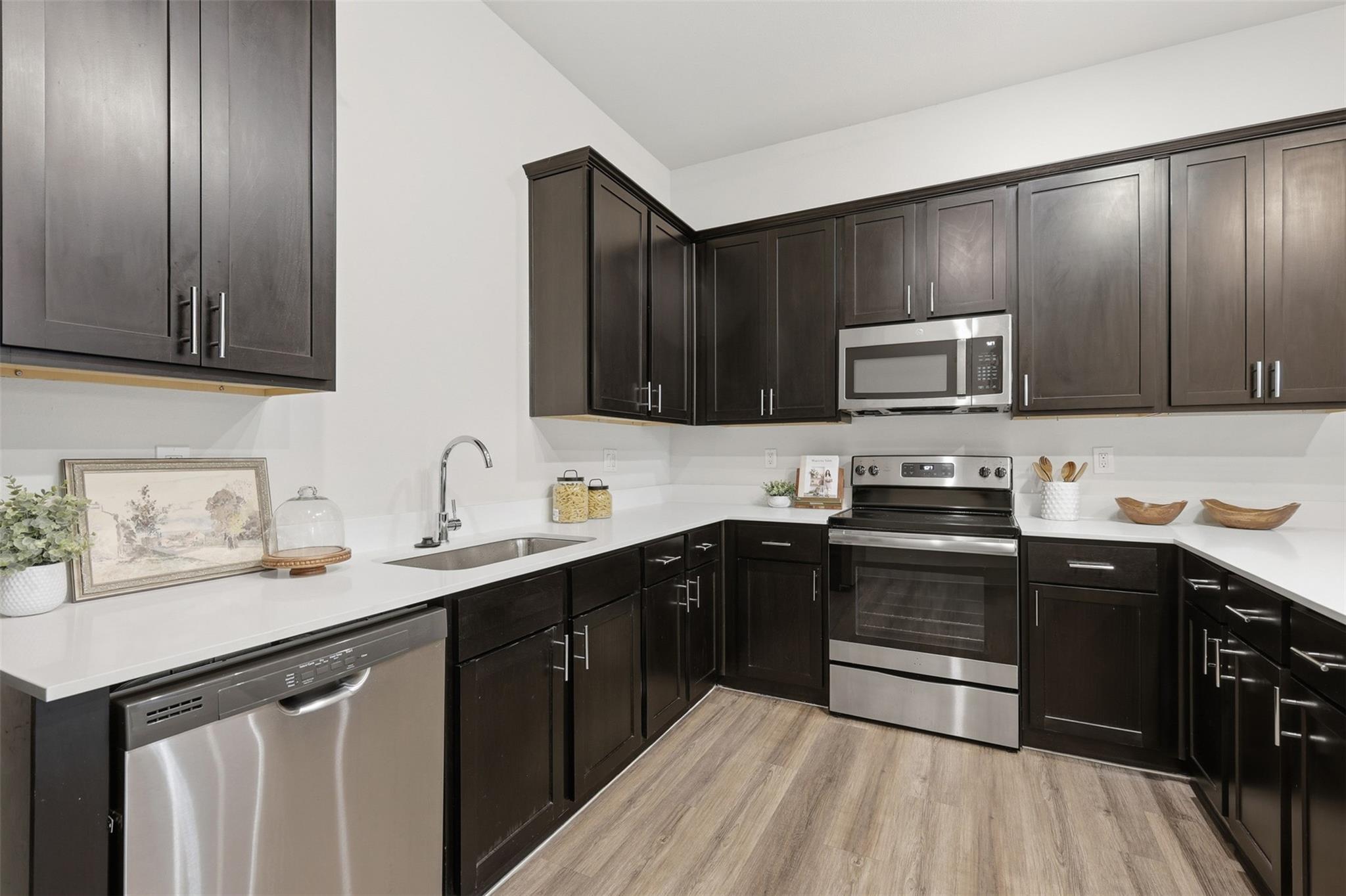 4509 Mount Vernon Street # 8