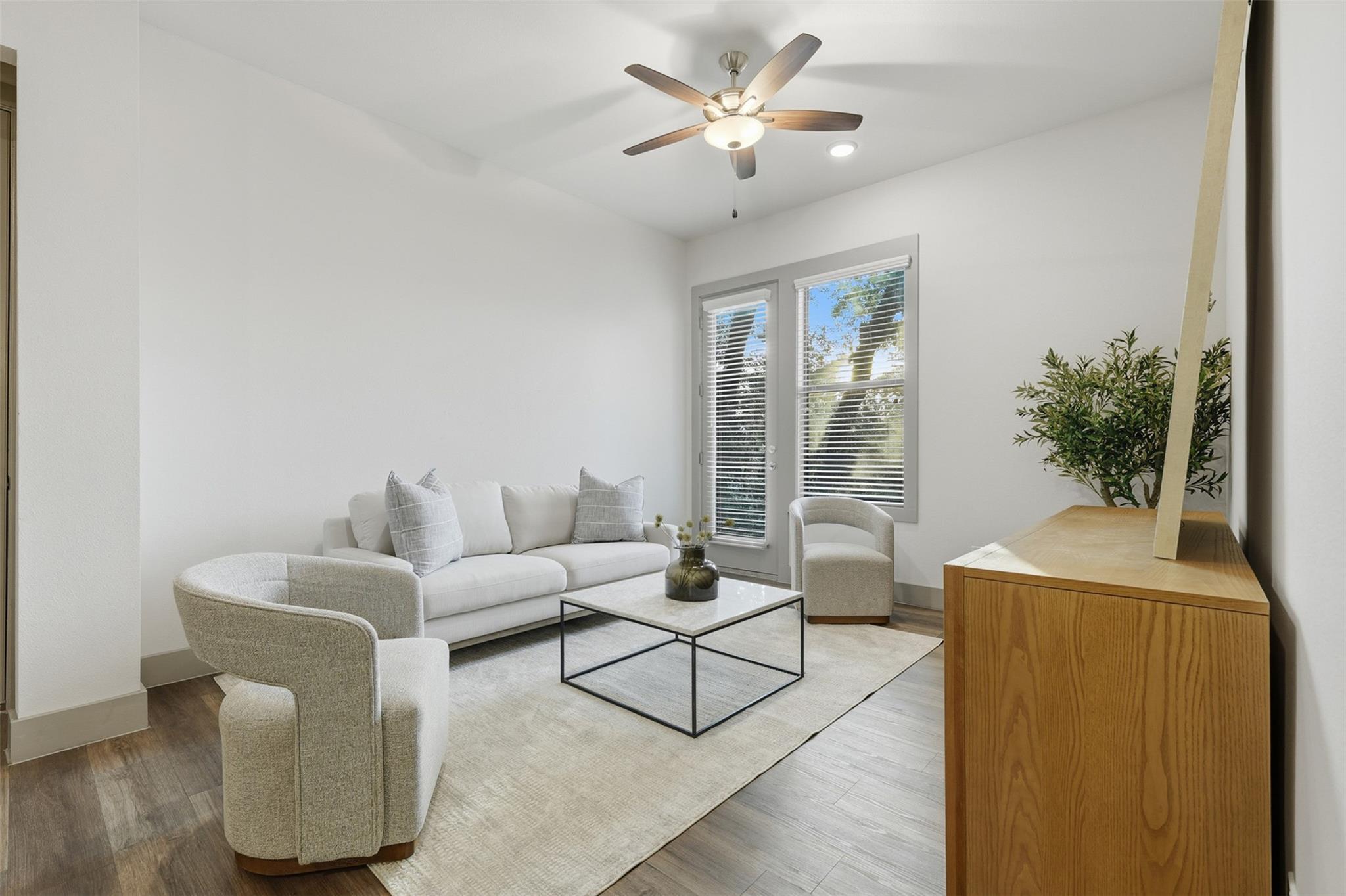 4509 Mount Vernon Street # 8