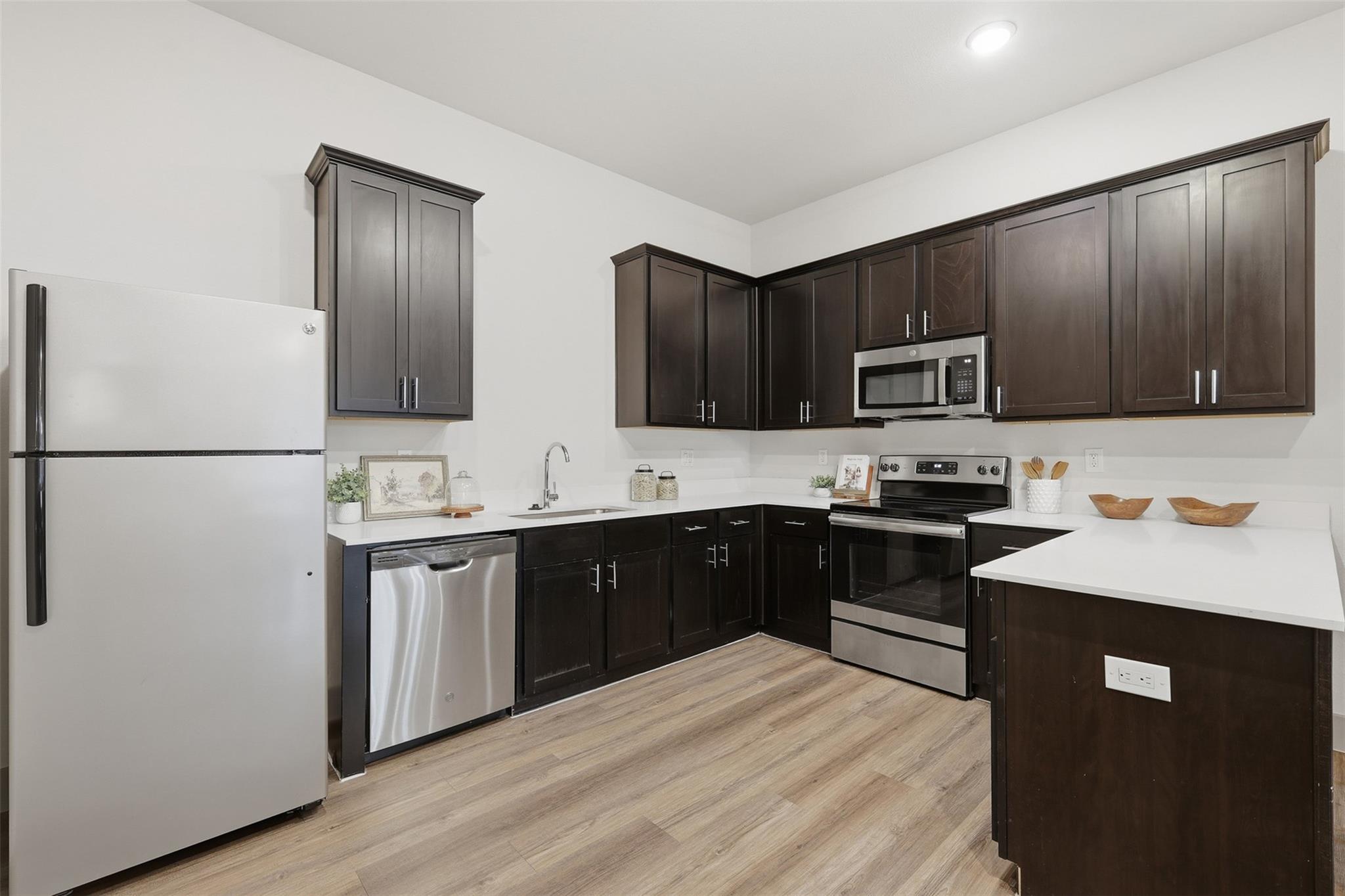 4509 Mount Vernon Street # 8