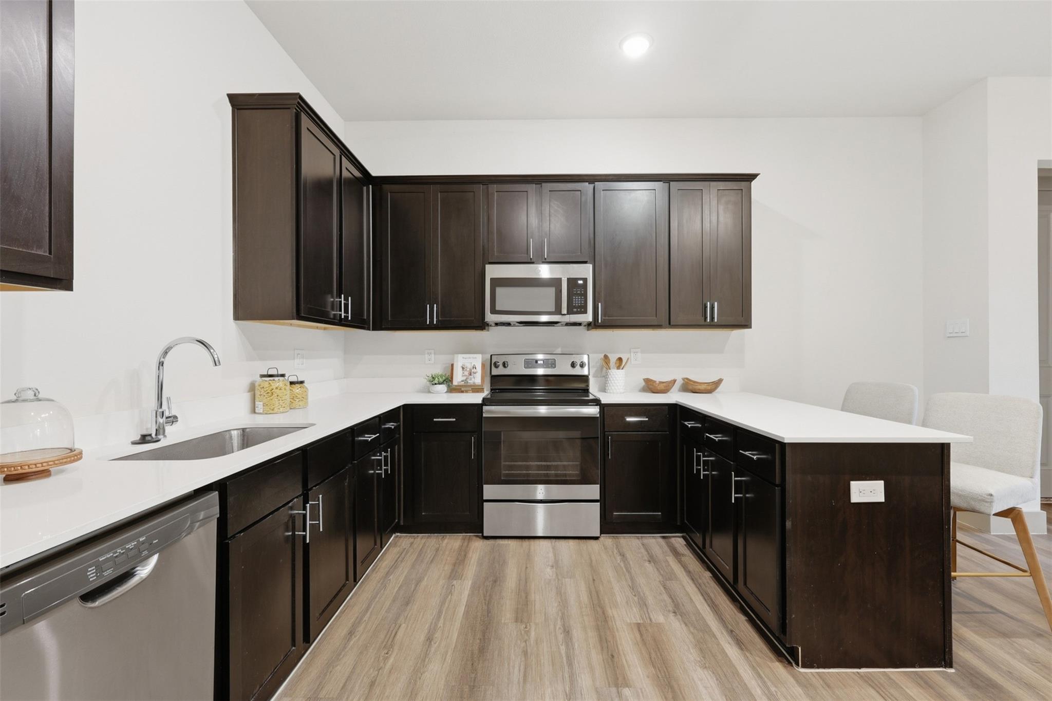 4509 Mount Vernon Street # 8