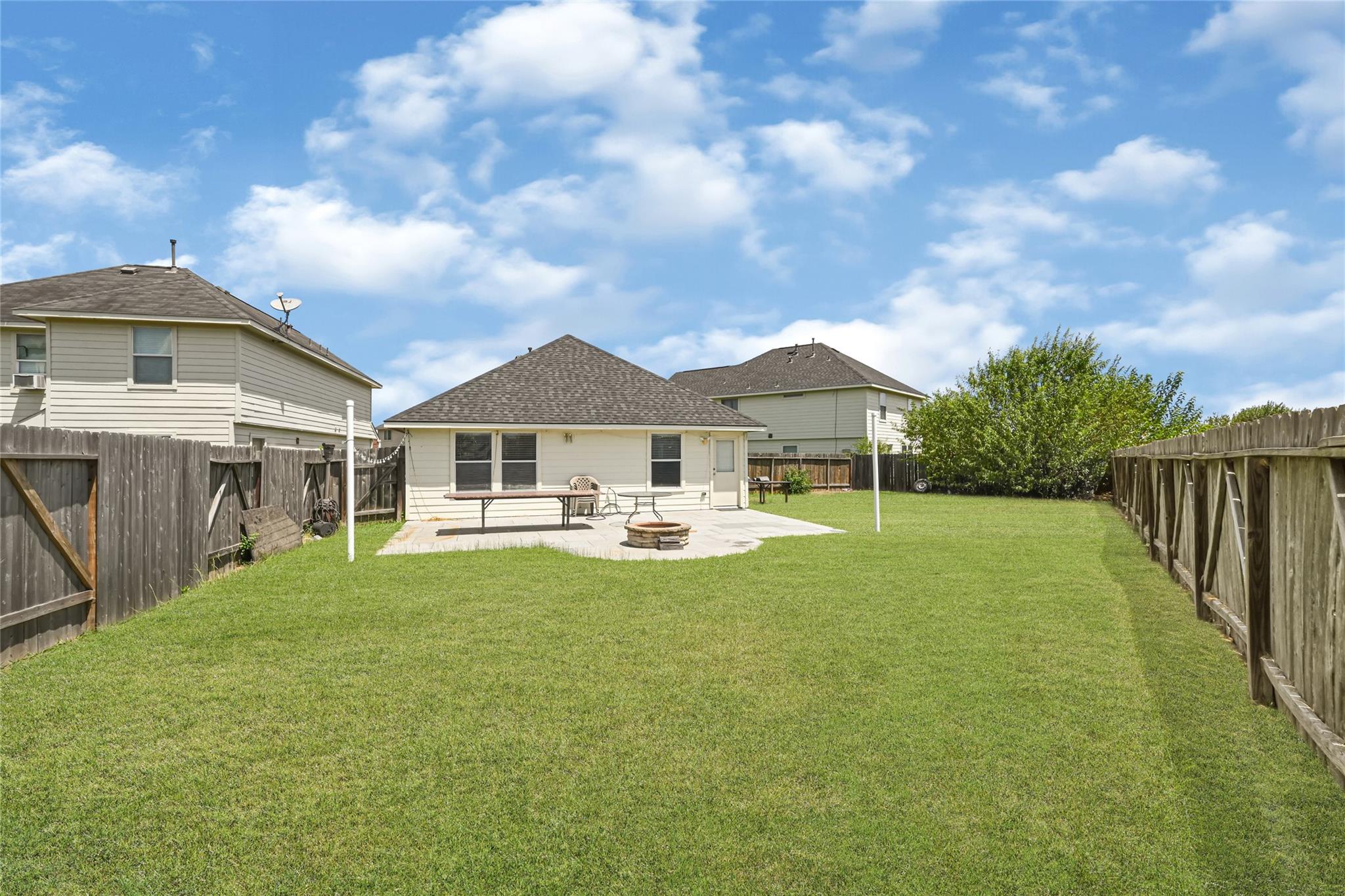 1402 Elias Peak Court
