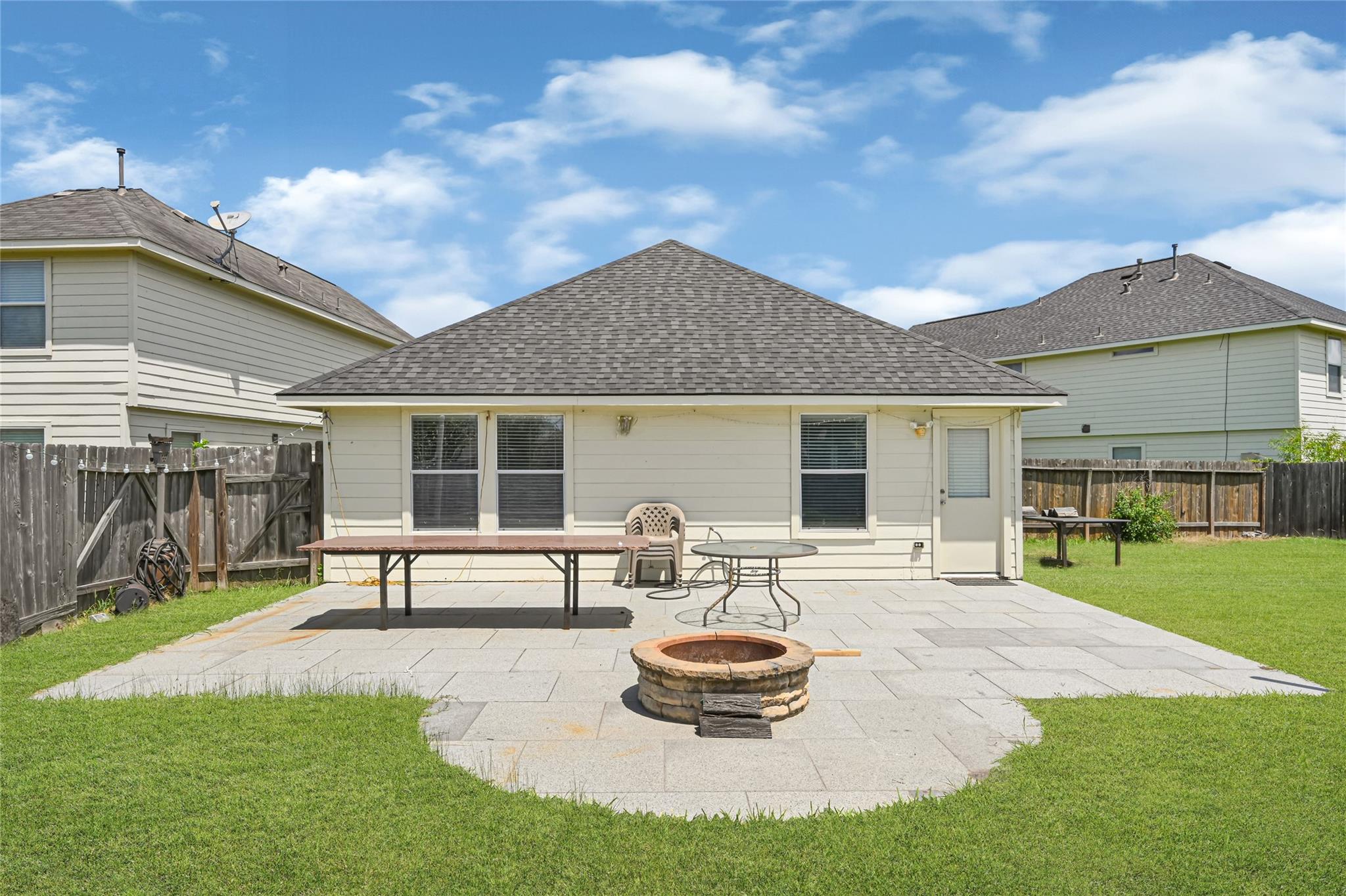 1402 Elias Peak Court