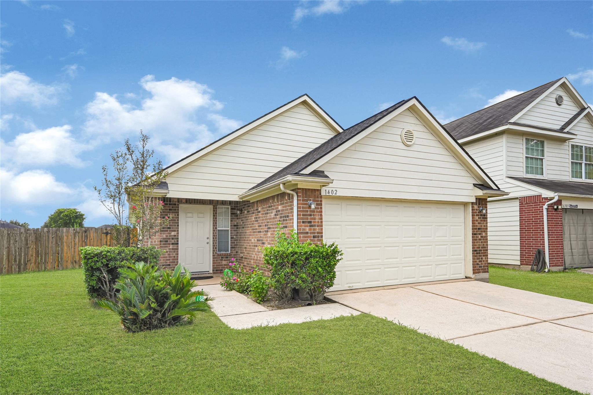 1402 Elias Peak Court