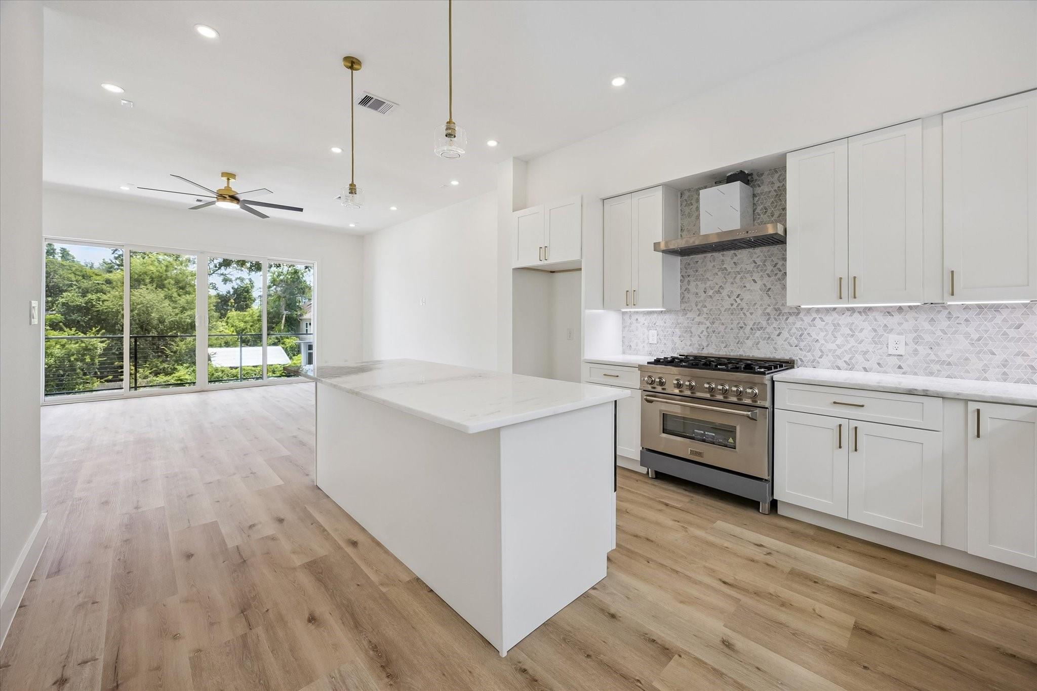 1034 W 17th St Street # B