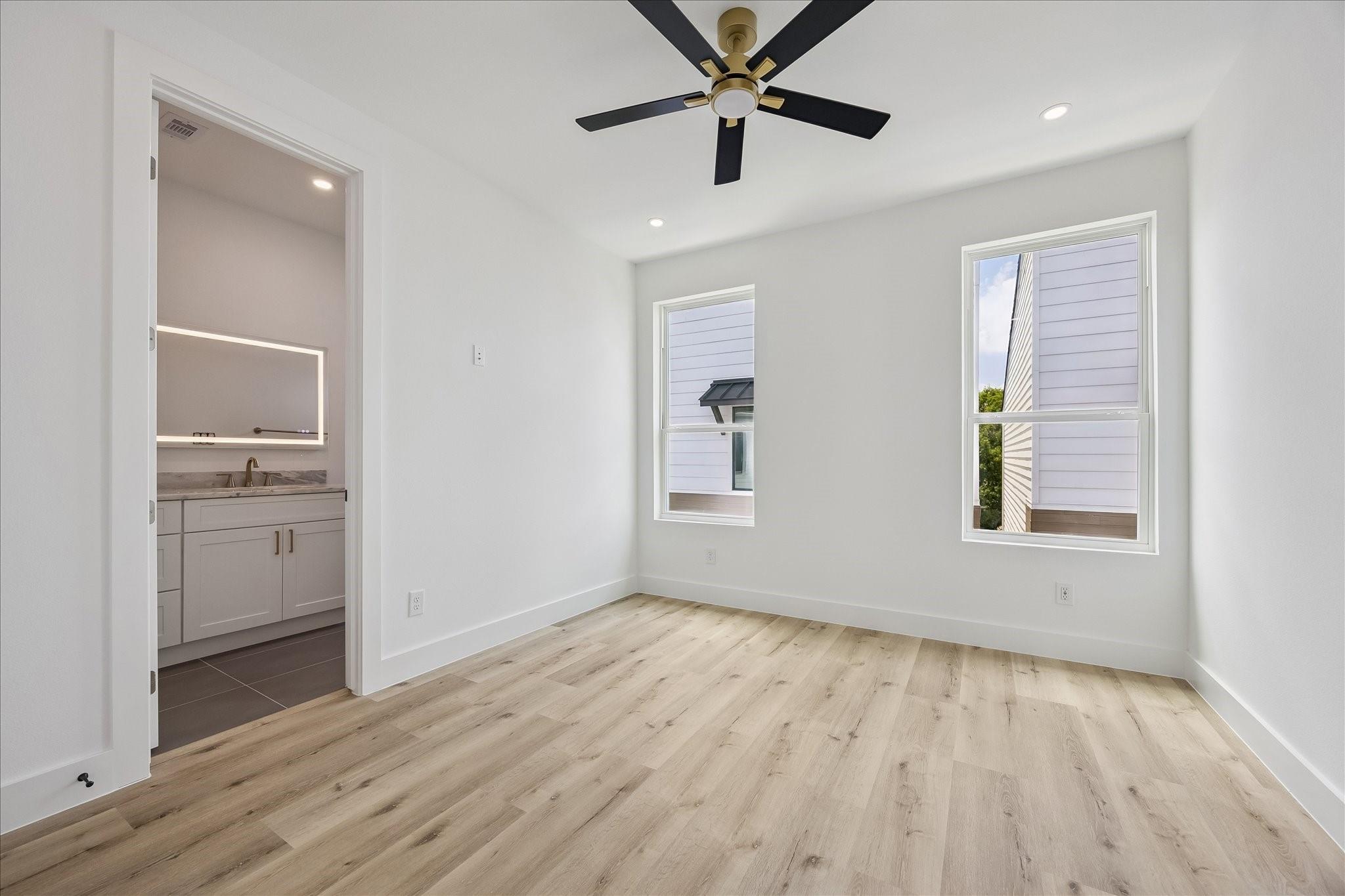1034 W 17th St Street # B
