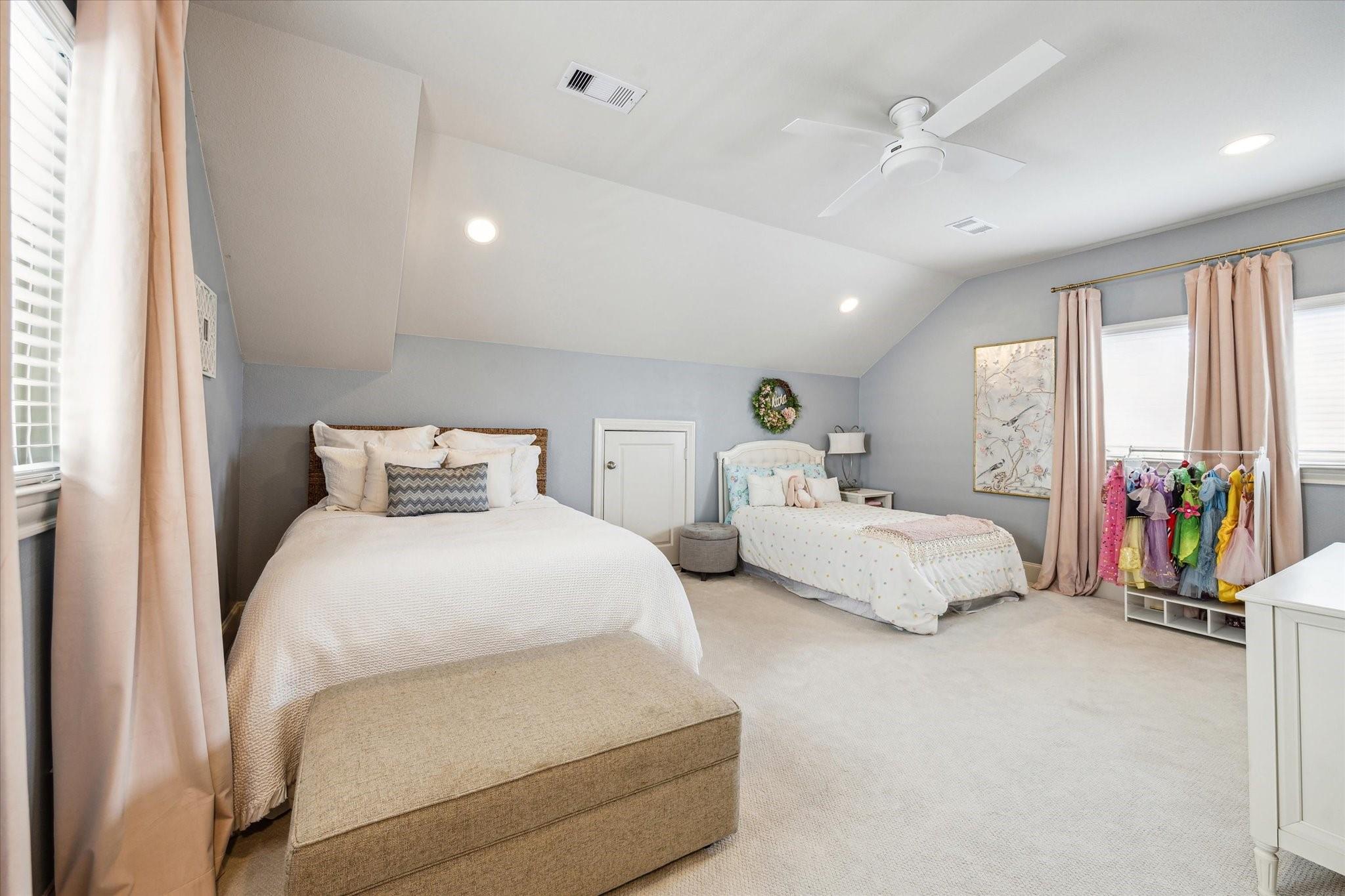 830 W 17th Street # B