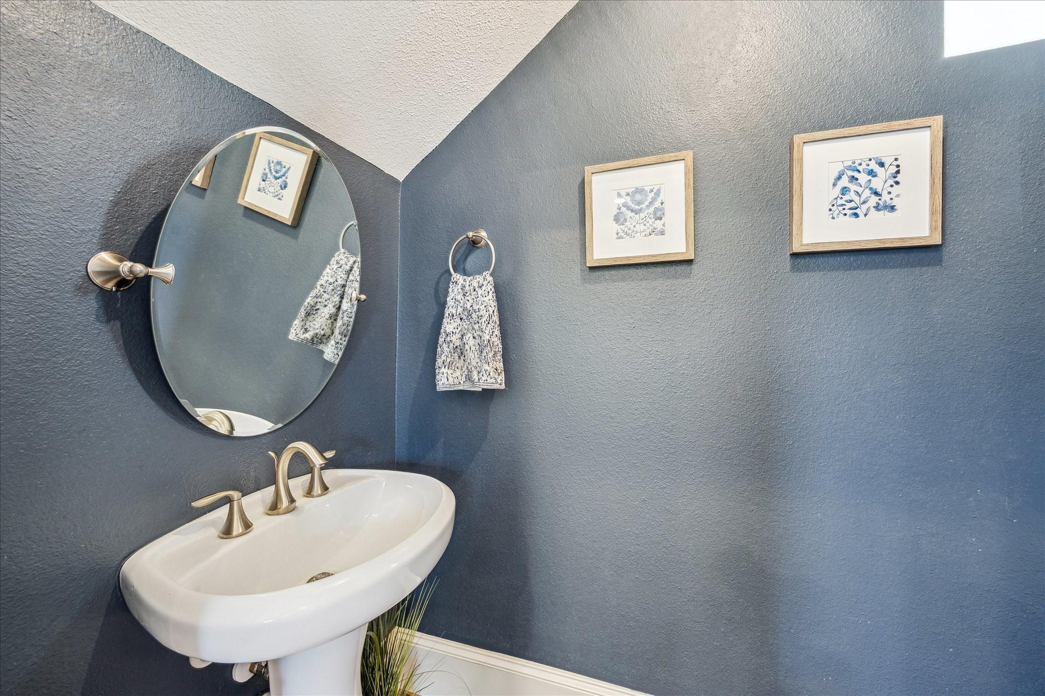 830 W 17th Street # B