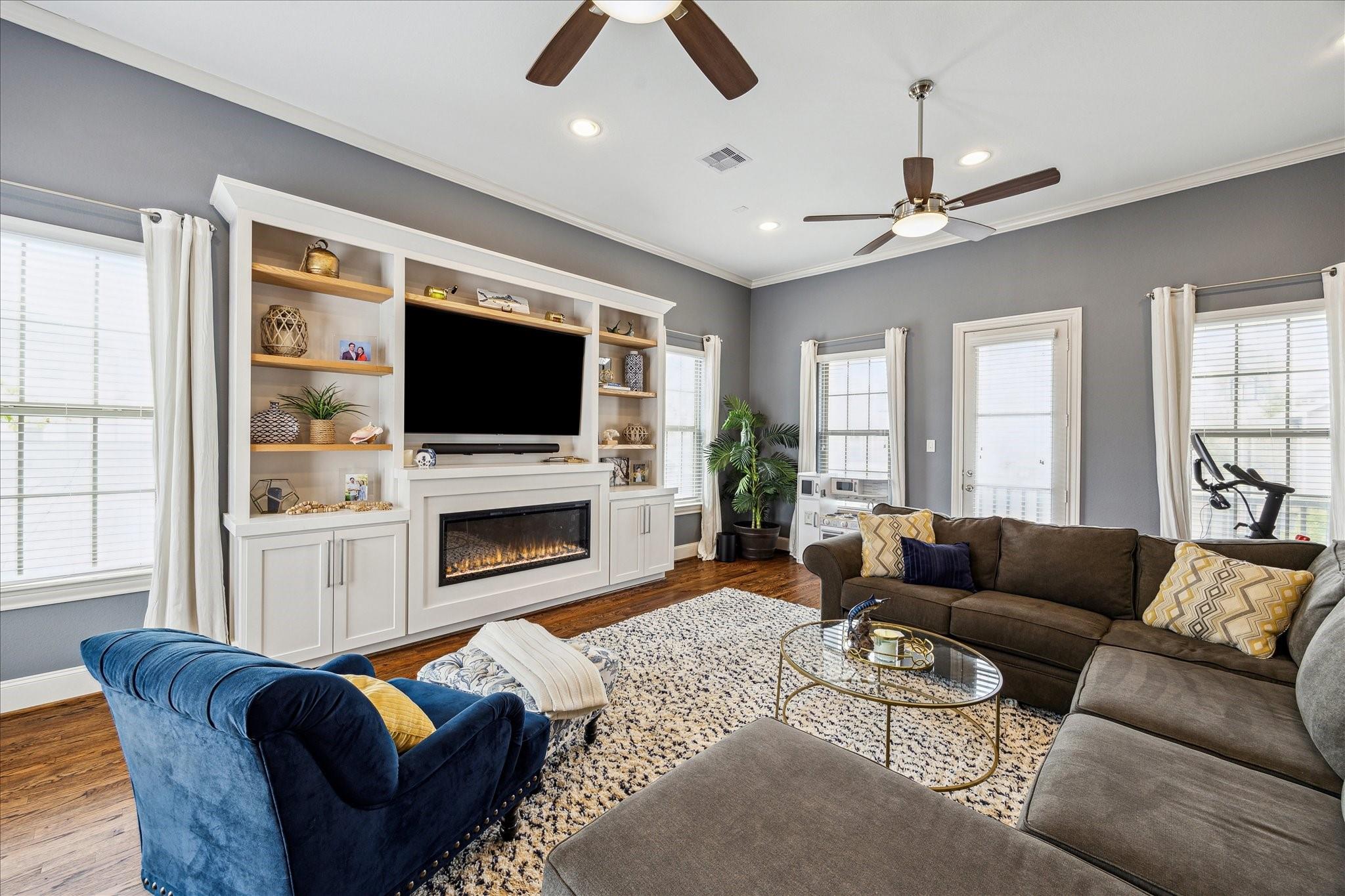 830 W 17th Street # B