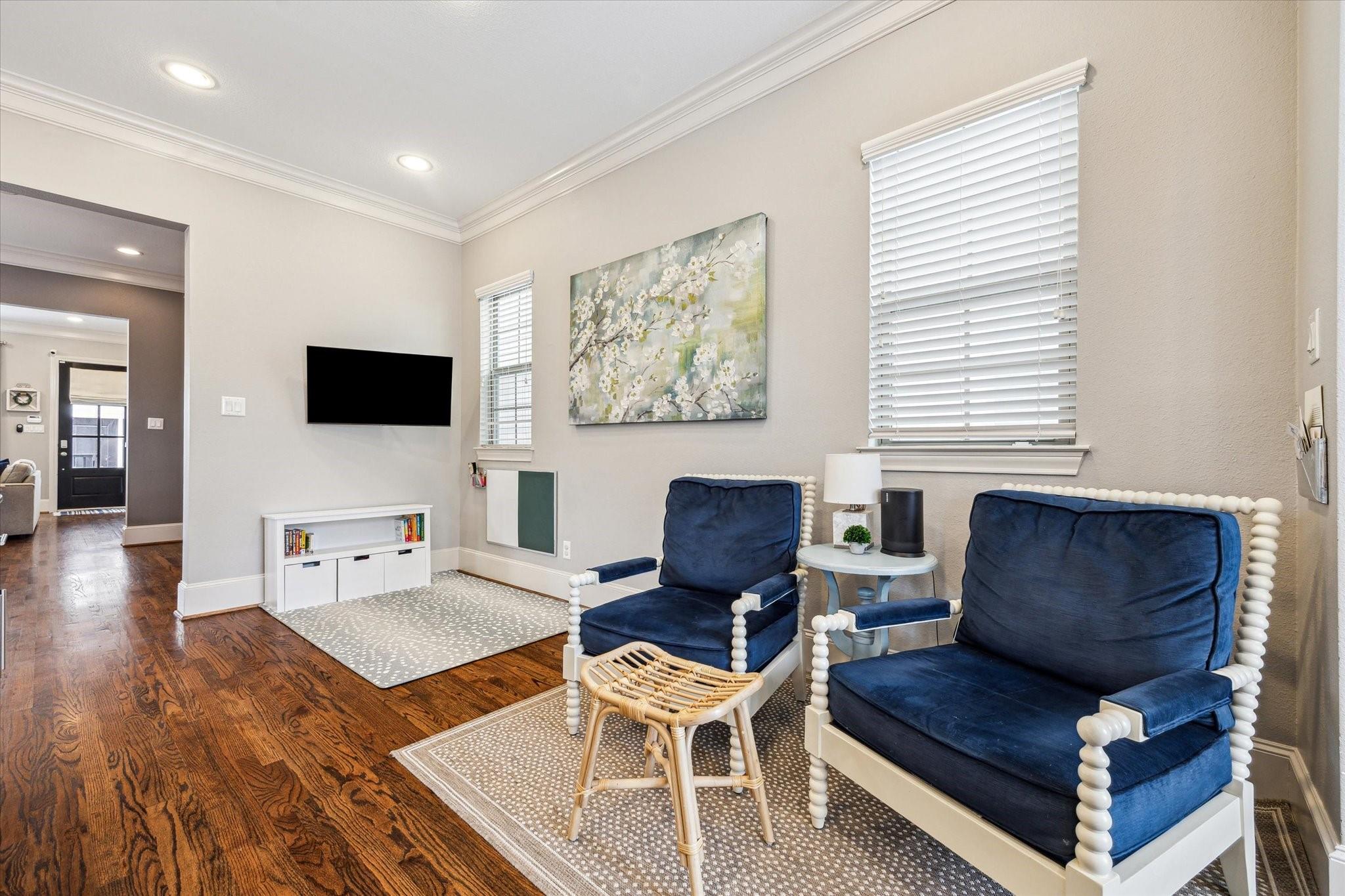 830 W 17th Street # B