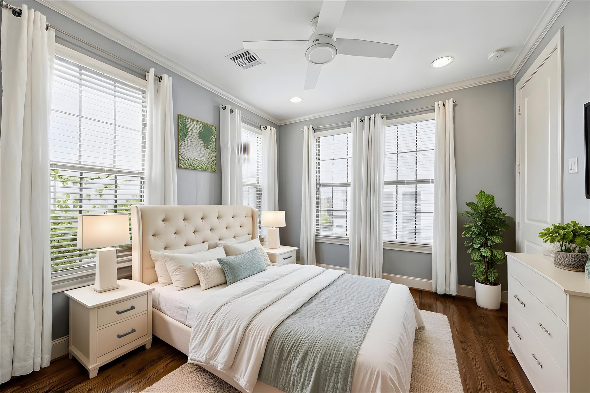 830 W 17th Street # B