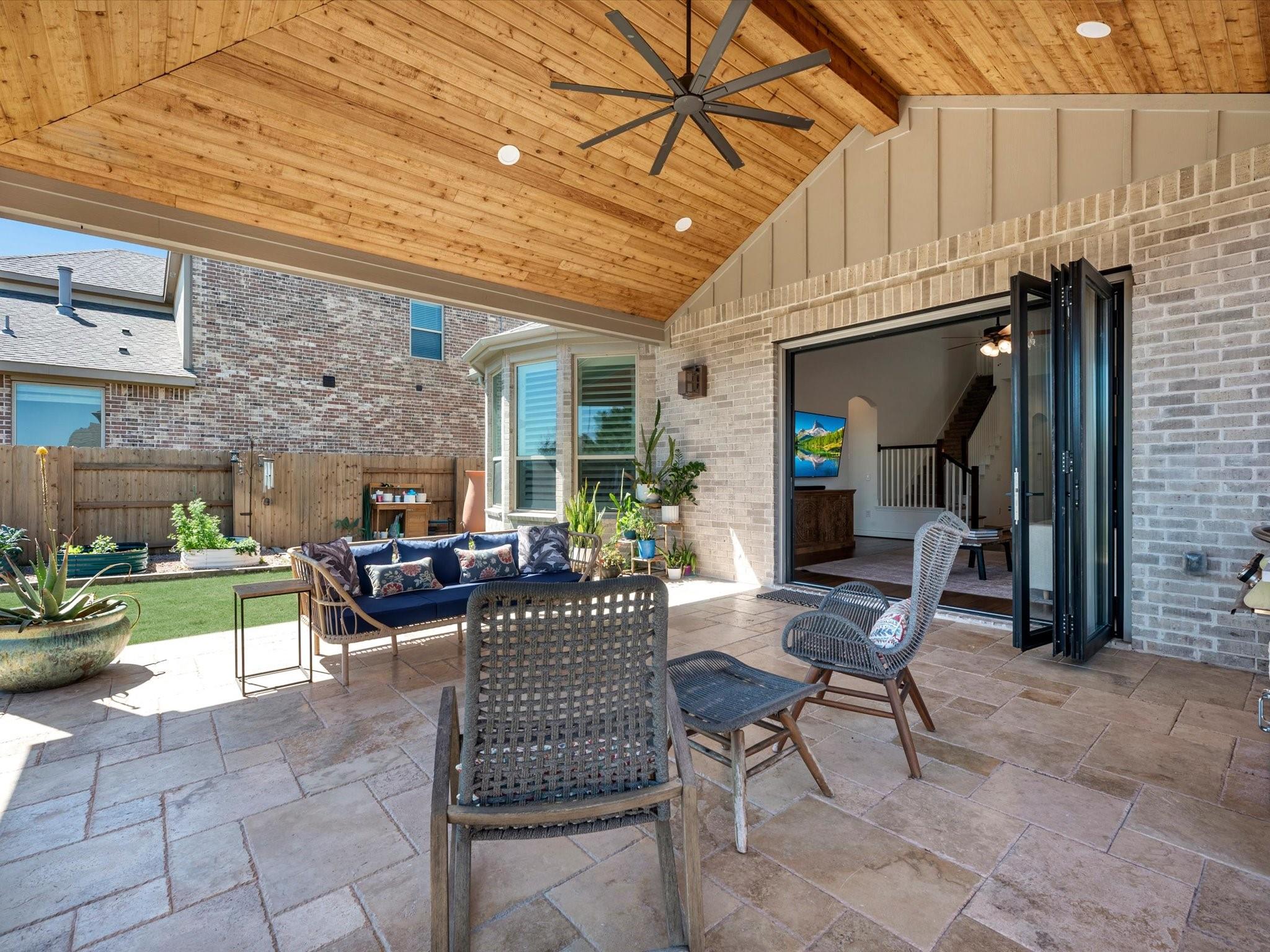 7310 Kingbird Cove Court