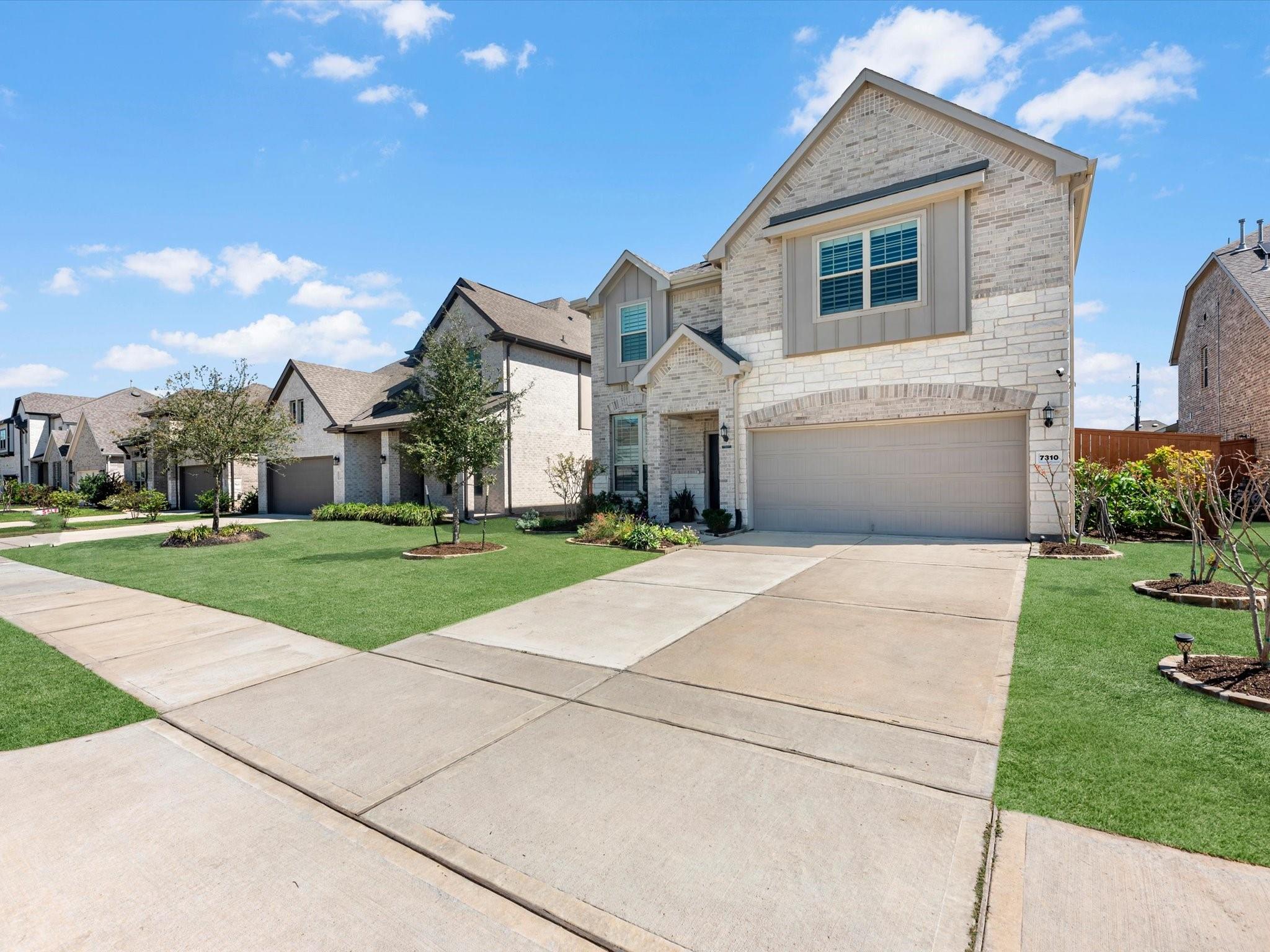 7310 Kingbird Cove Court