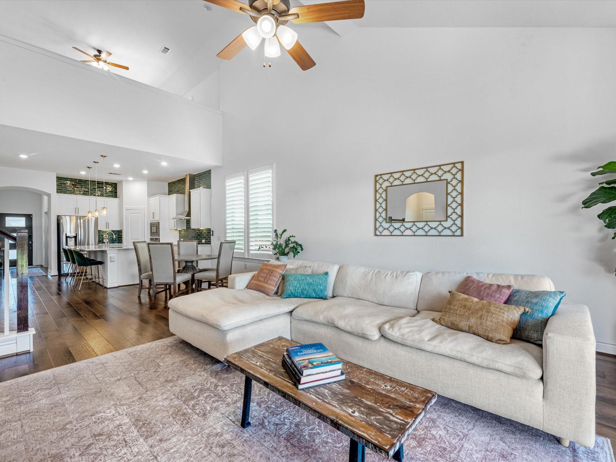 7310 Kingbird Cove Court