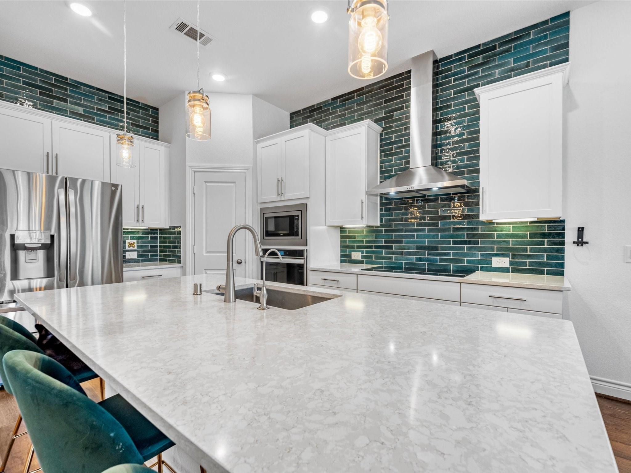 7310 Kingbird Cove Court