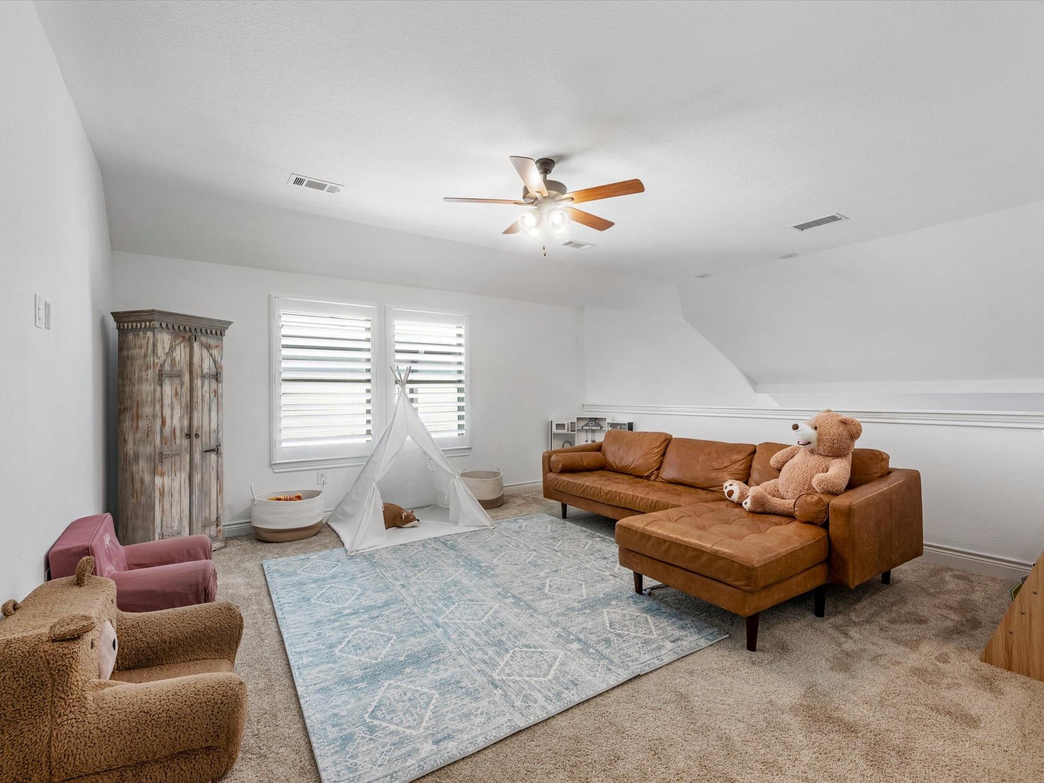 7310 Kingbird Cove Court