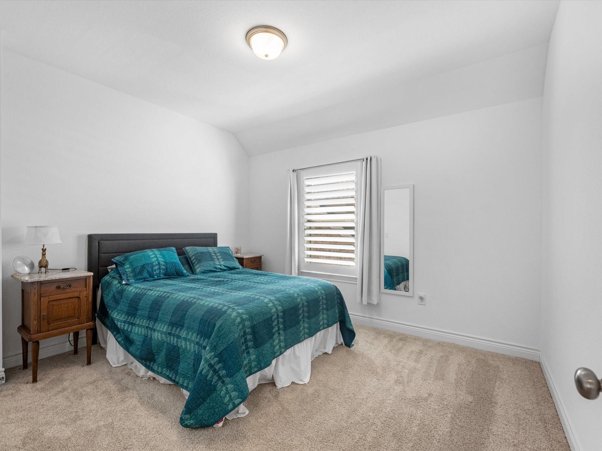 7310 Kingbird Cove Court