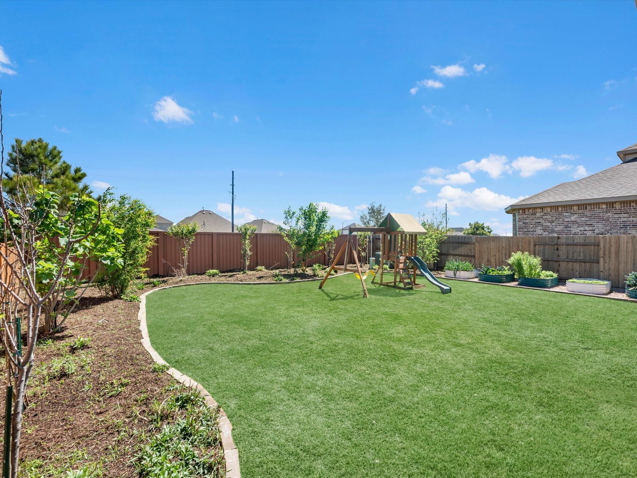 7310 Kingbird Cove Court