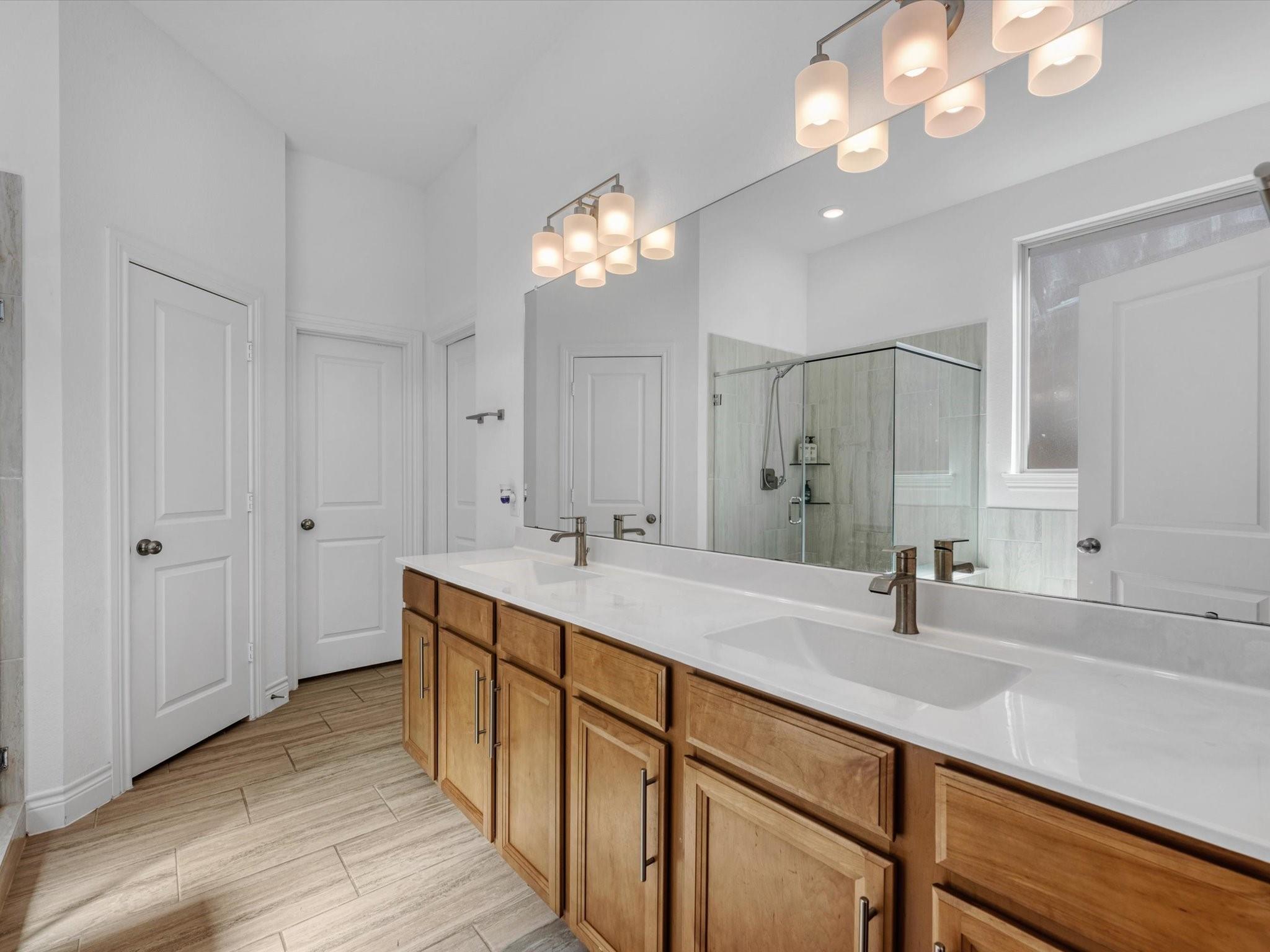 7310 Kingbird Cove Court