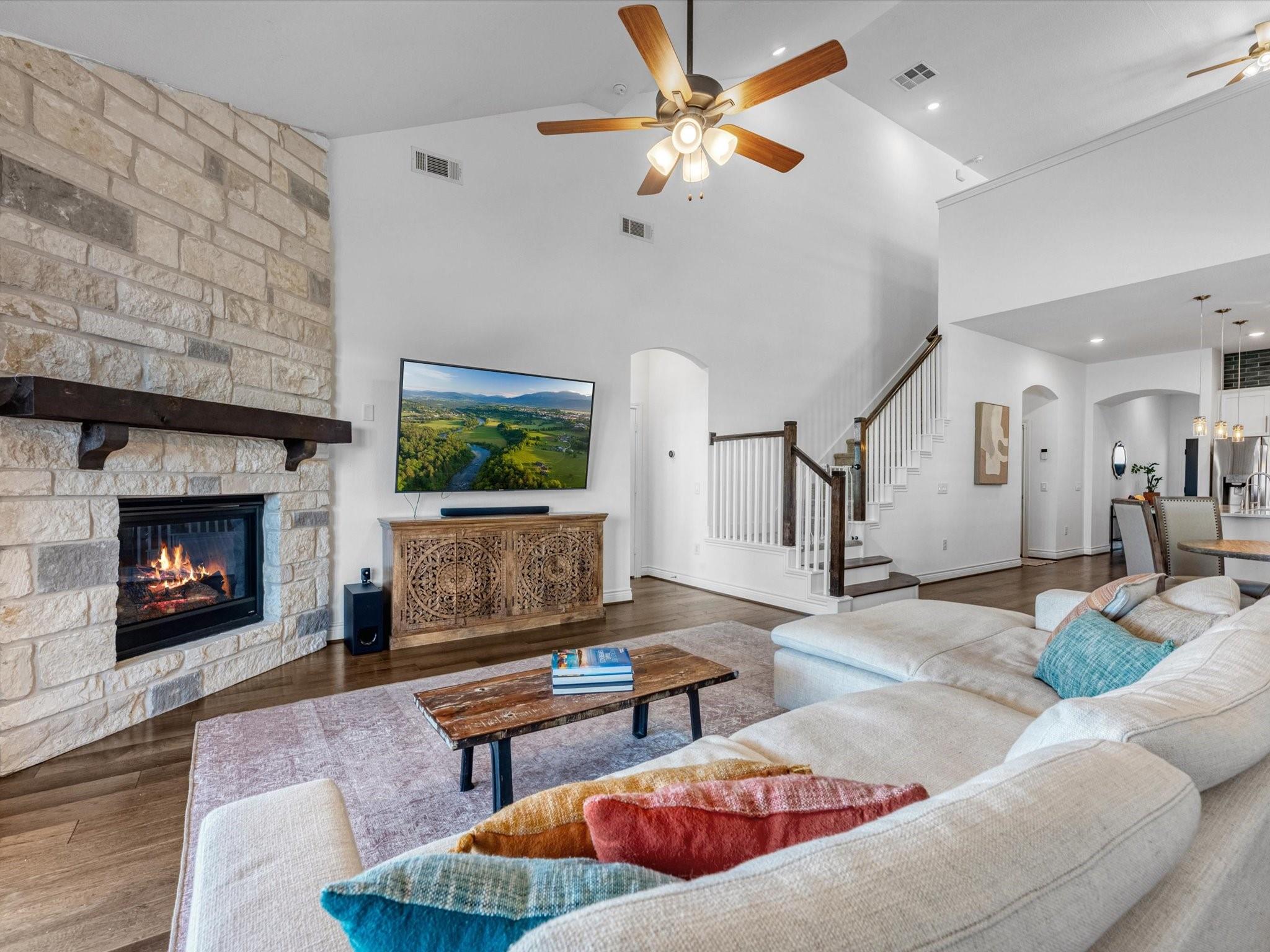 7310 Kingbird Cove Court