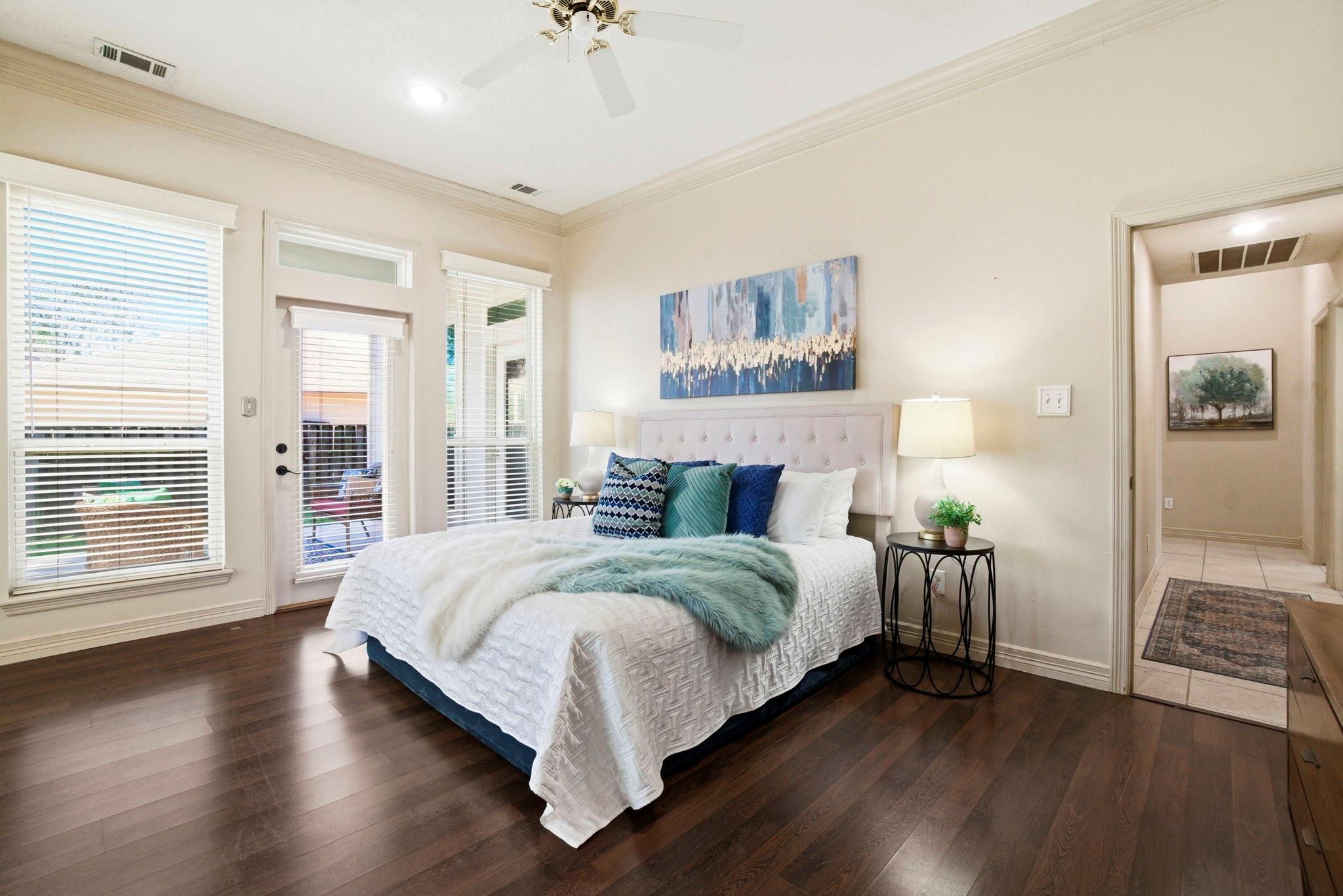 12807 Oak Village Drive