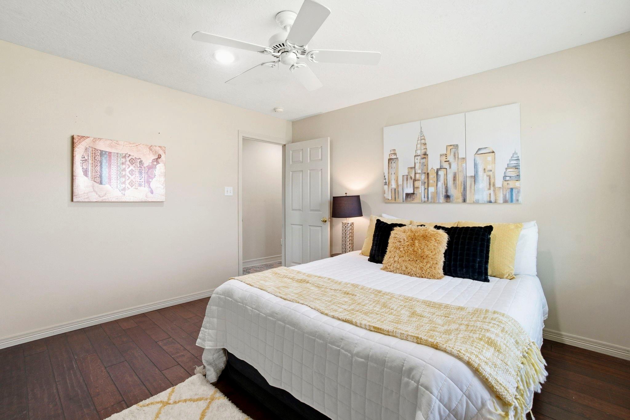 12807 Oak Village Drive