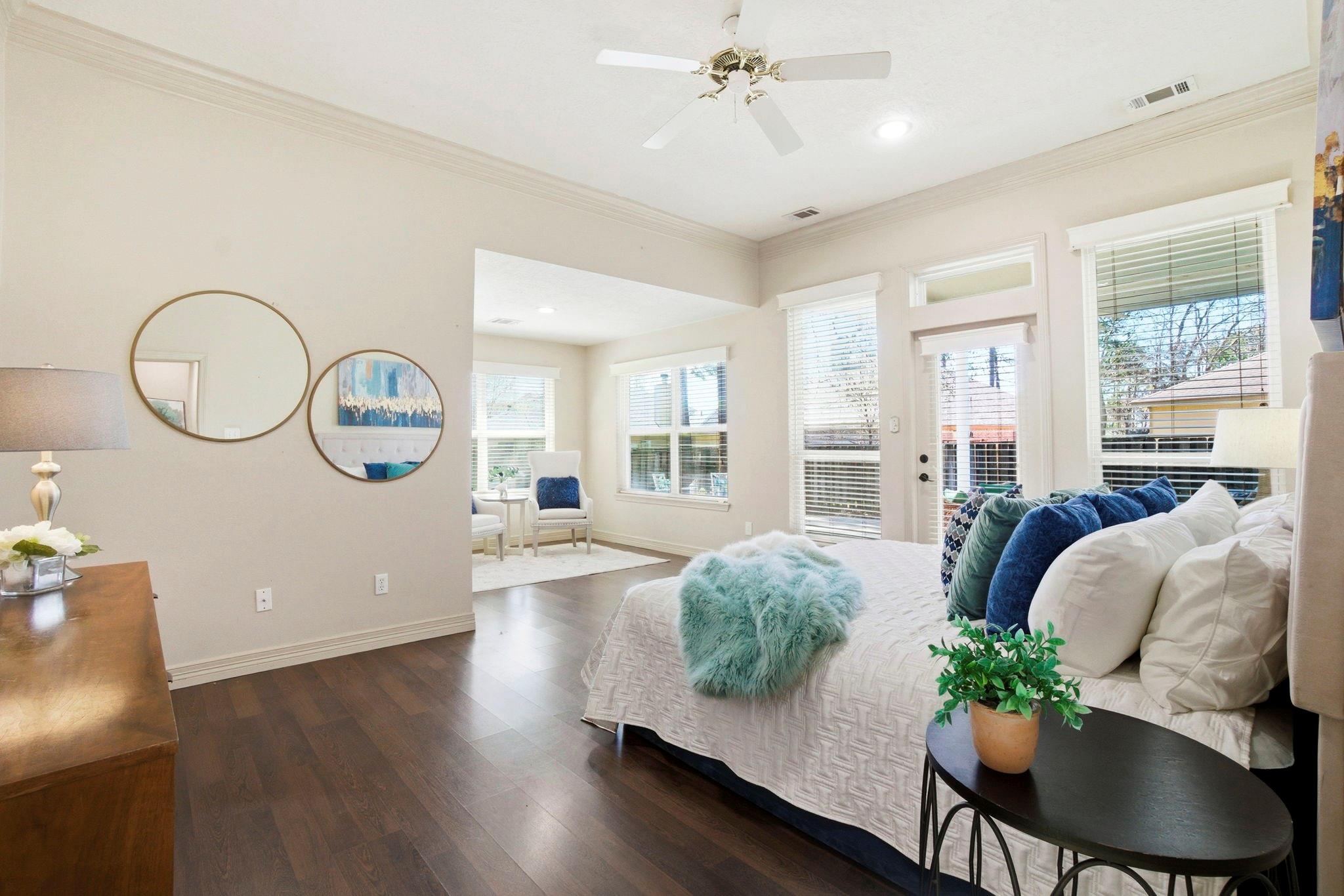 12807 Oak Village Drive