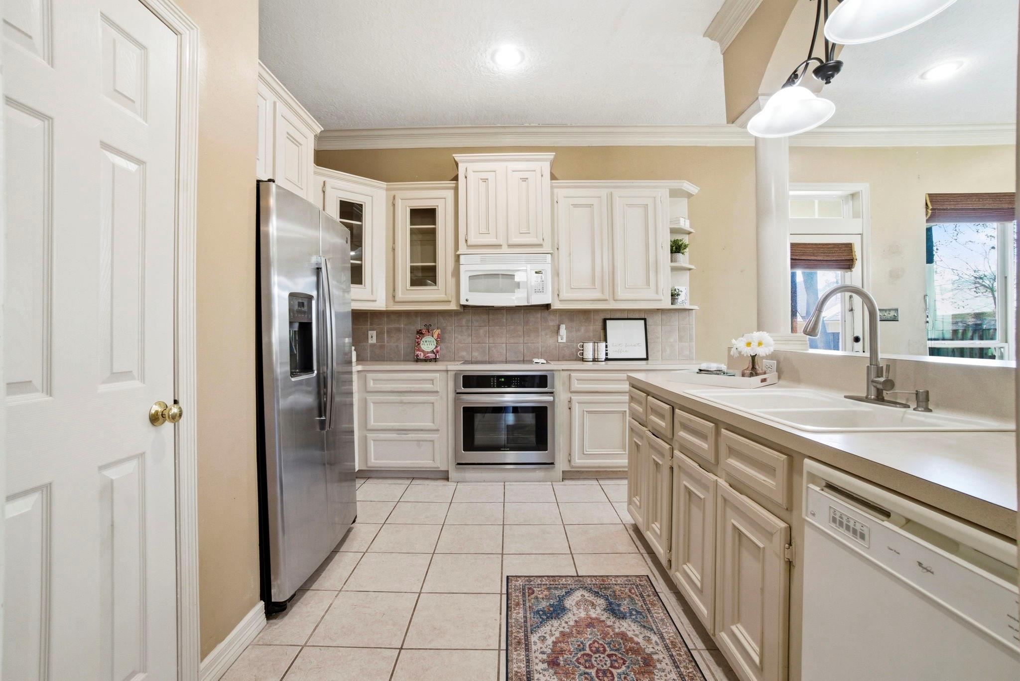 12807 Oak Village Drive