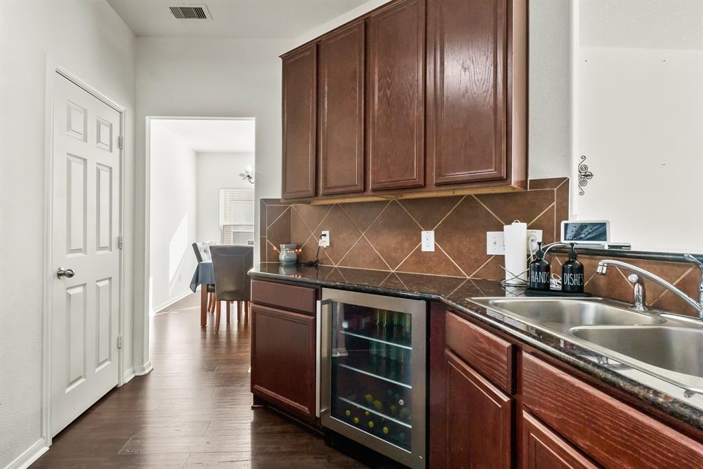 1942 Macondray Drive