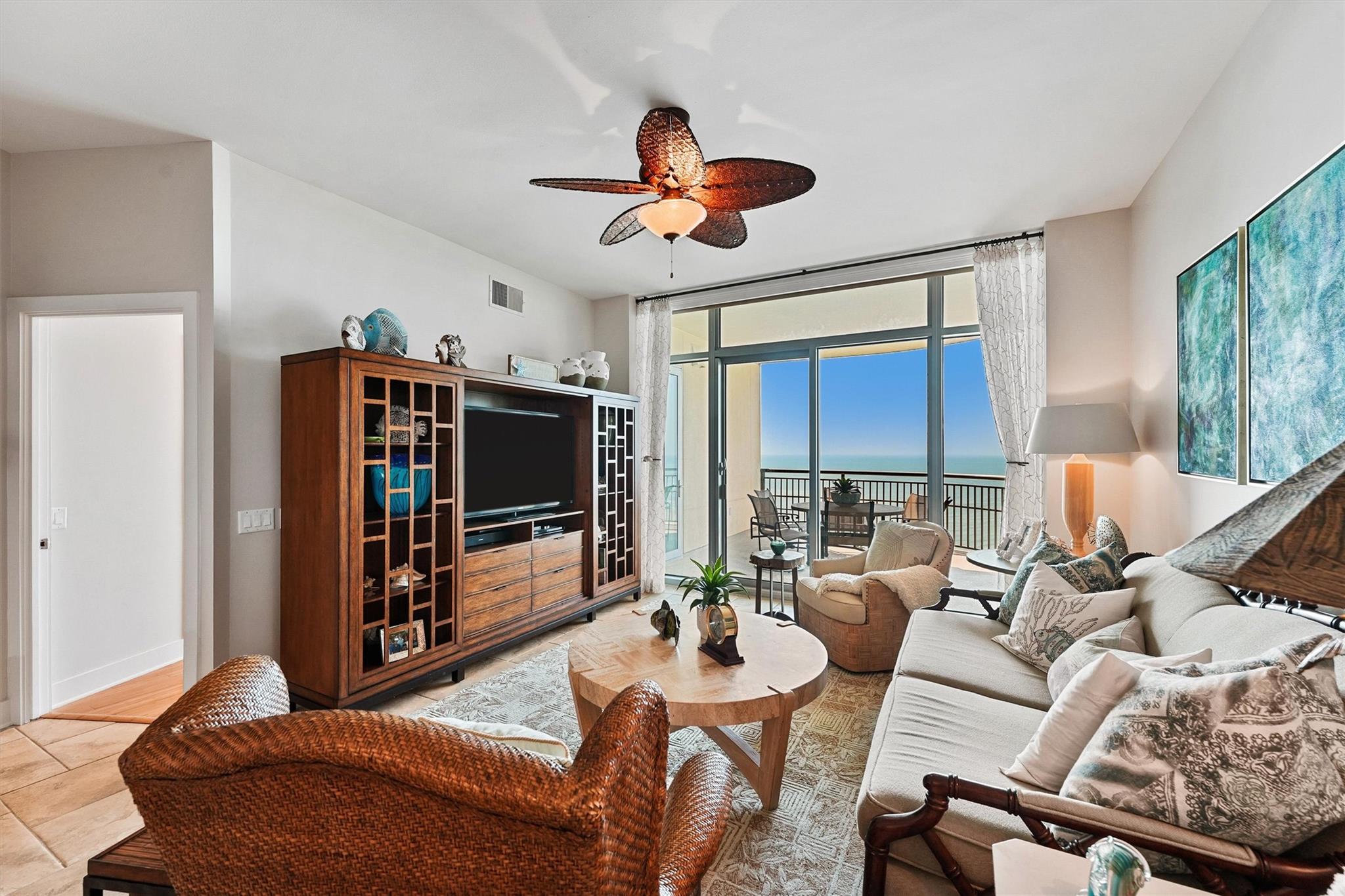 801 E Beach Drive Unit: TW2008