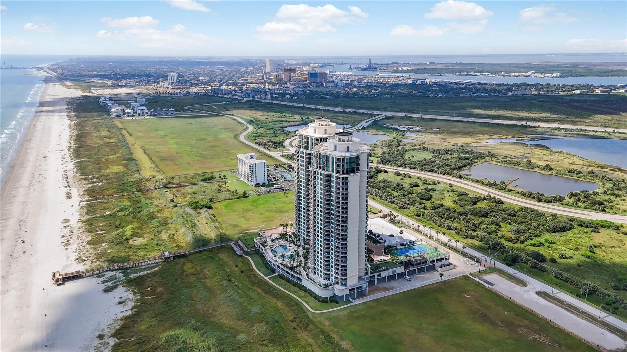 801 E Beach Drive Unit: TW2008