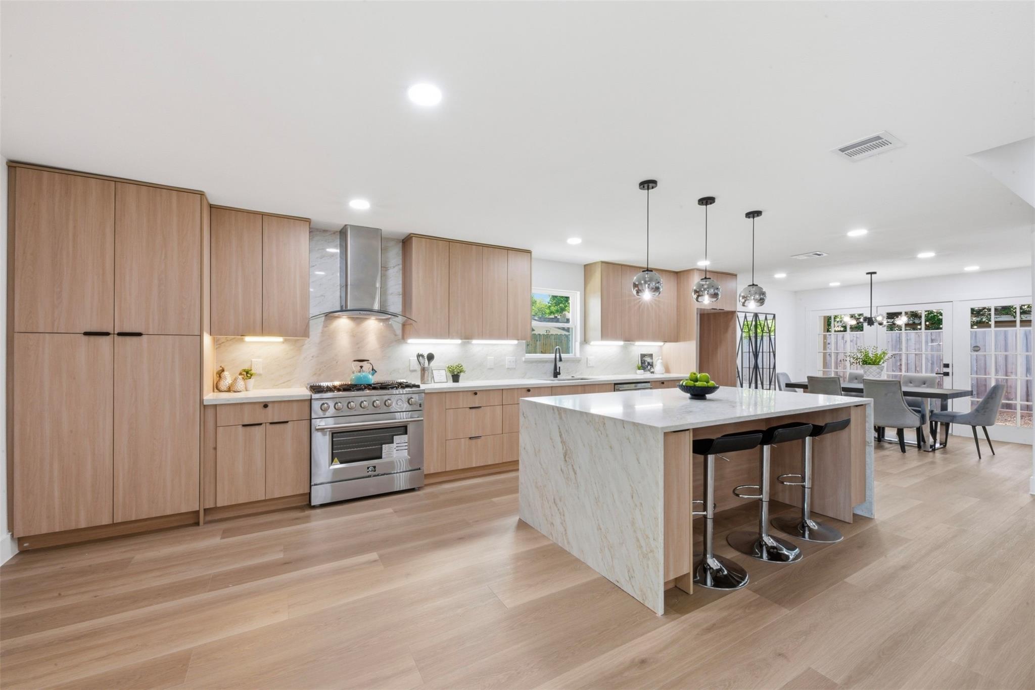 2207 Crystal Hills Drive