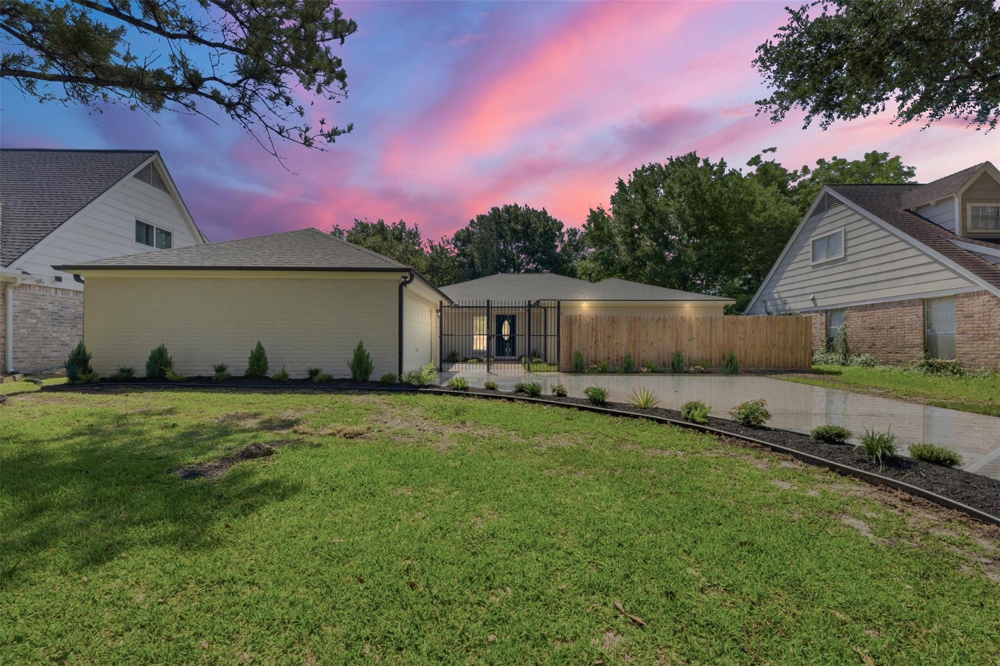 2207 Crystal Hills Drive