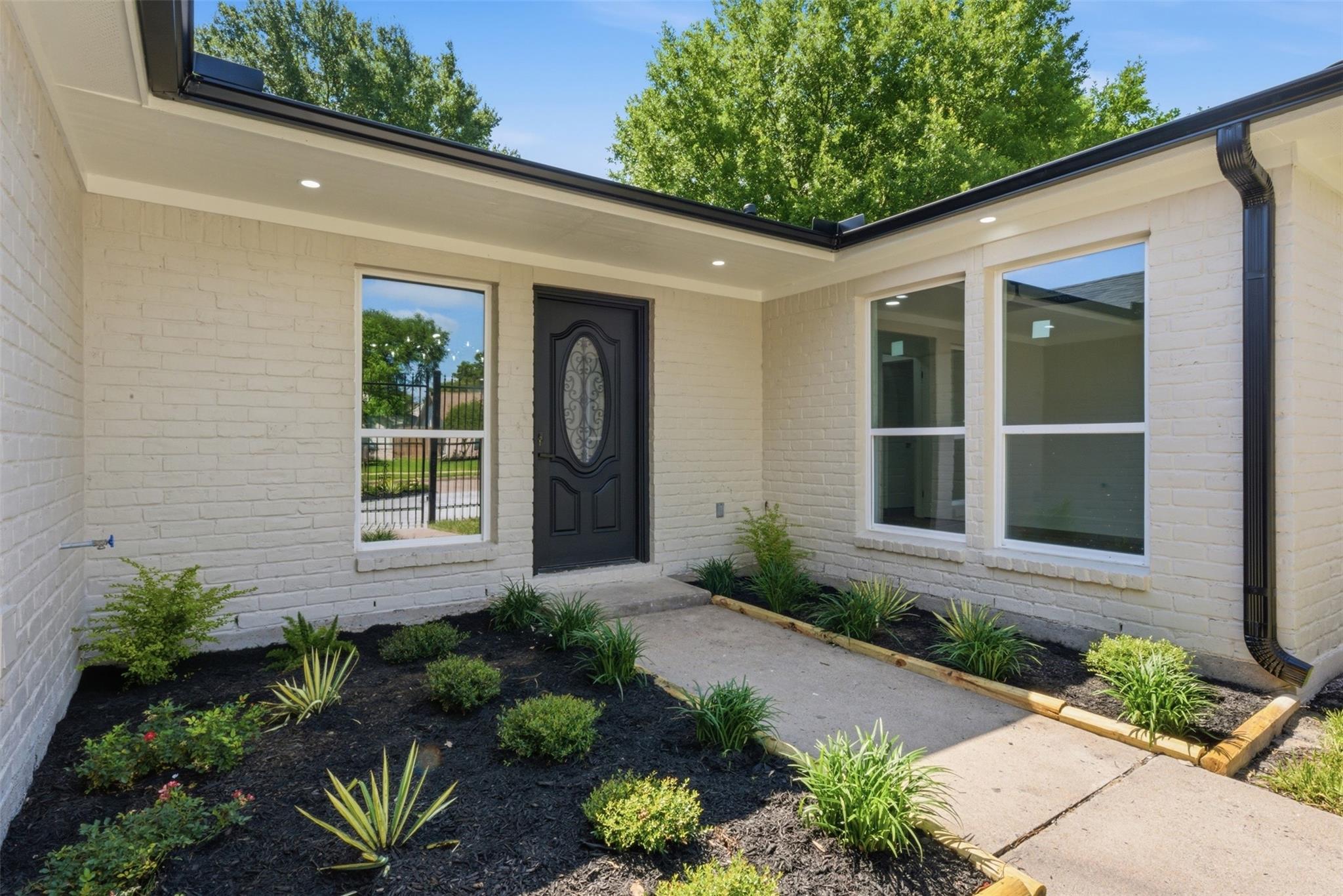 2207 Crystal Hills Drive