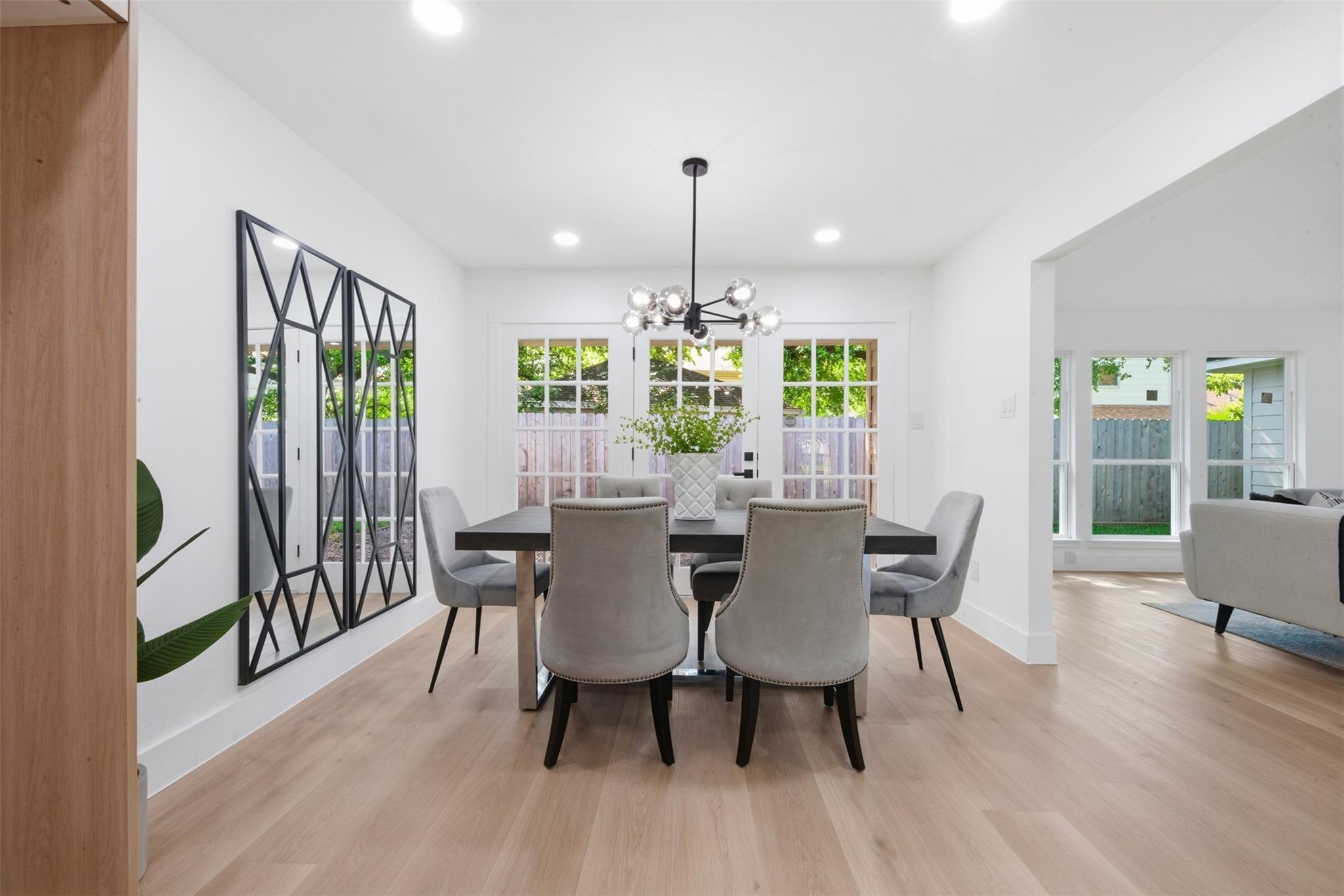 2207 Crystal Hills Drive
