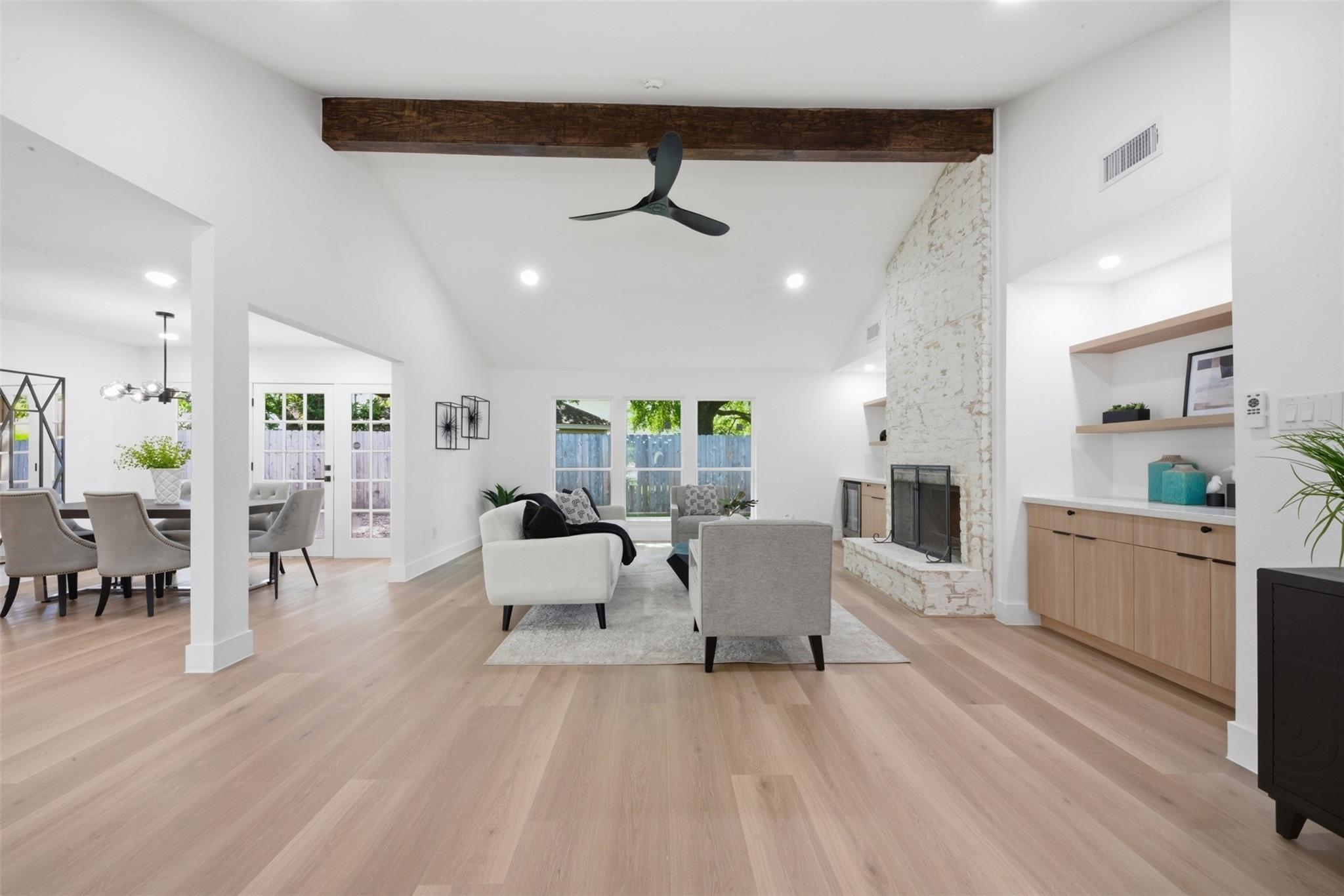 2207 Crystal Hills Drive