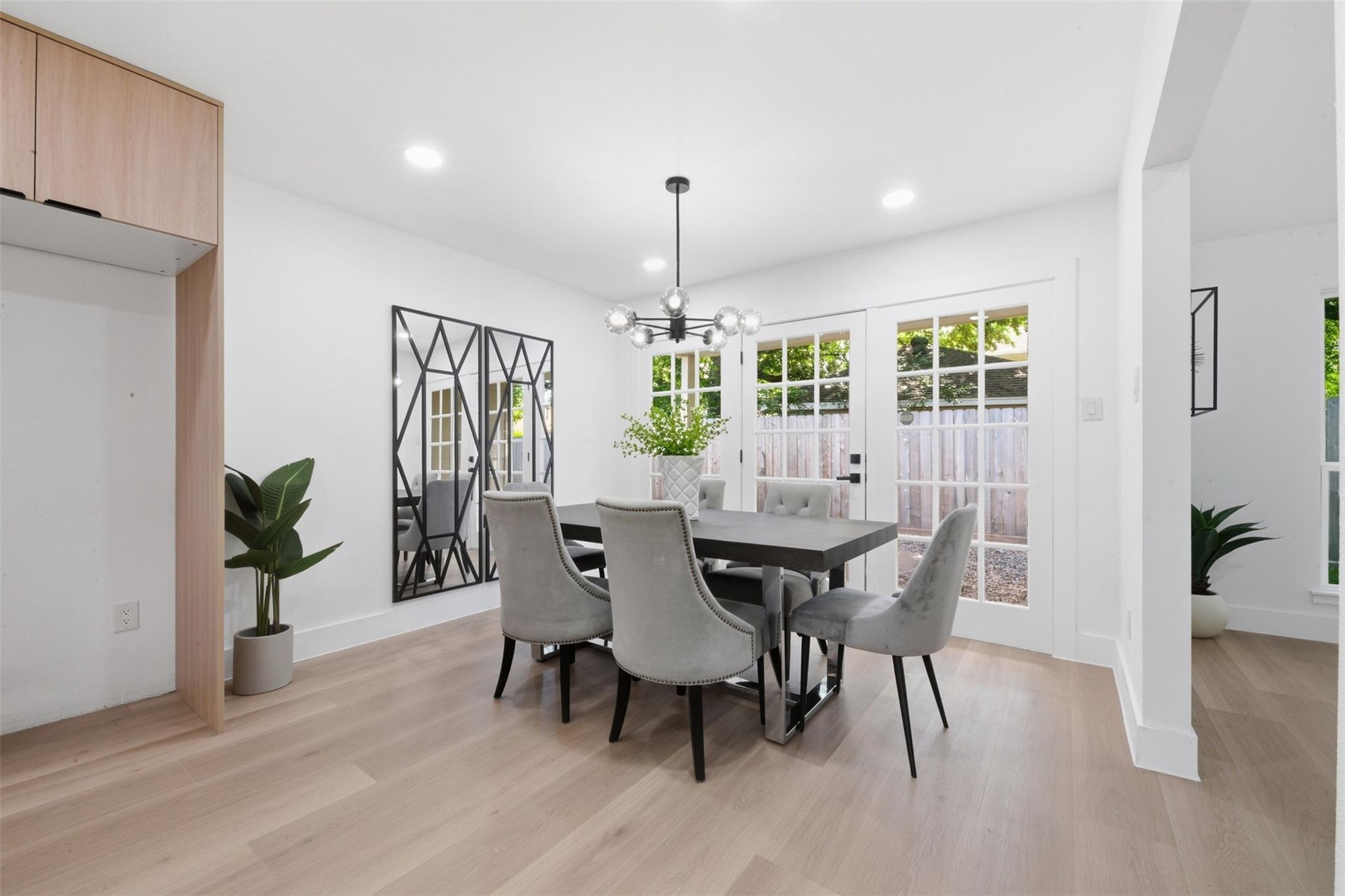 2207 Crystal Hills Drive