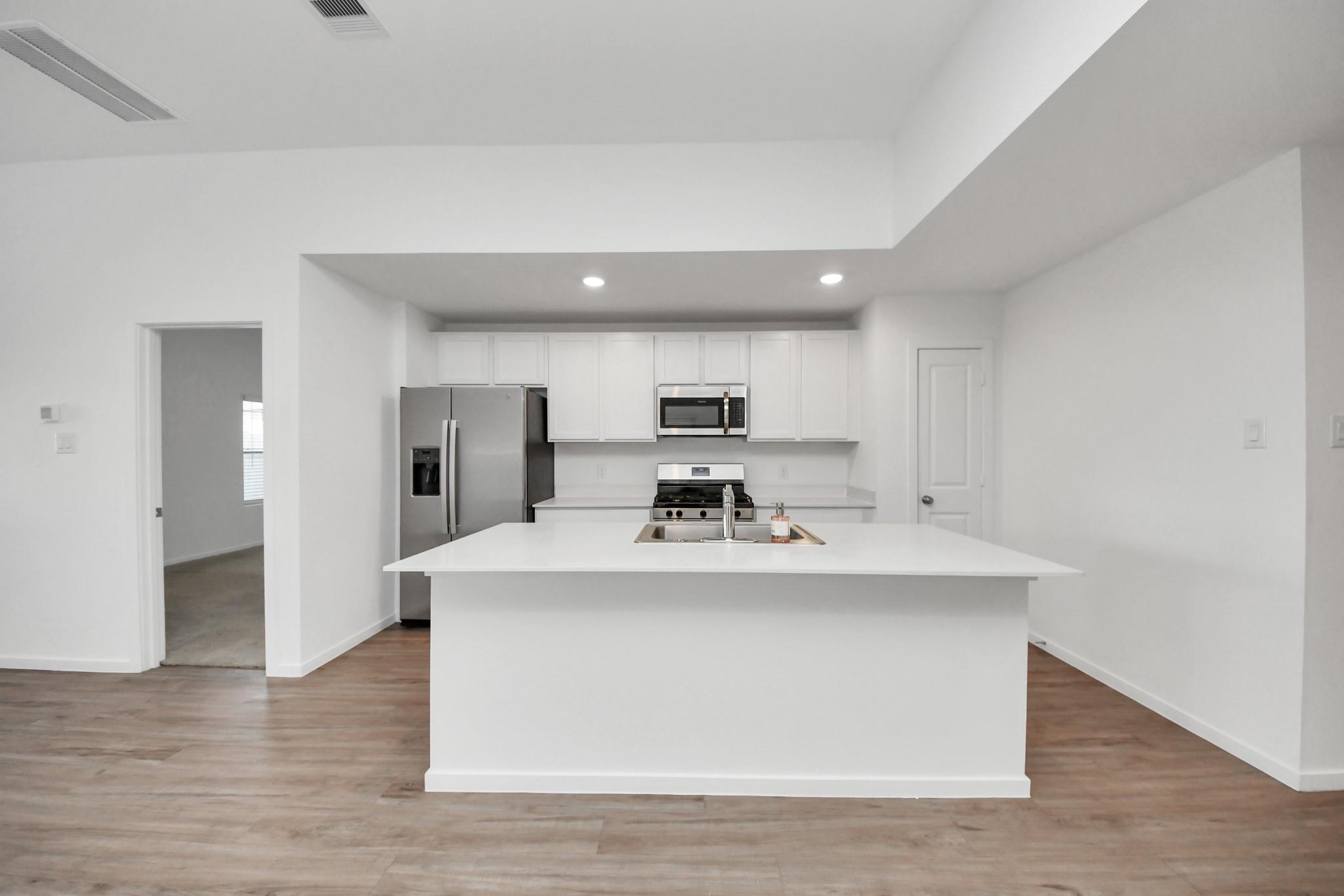 5139 Sunvalley Bend Drive