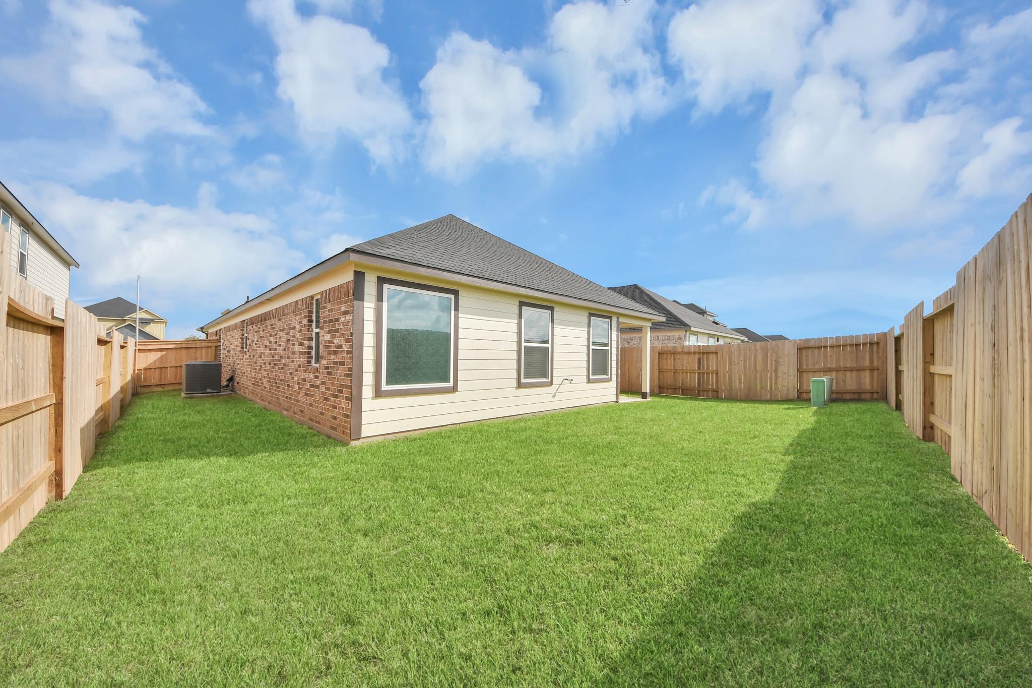 5843 Madison Trail Drive