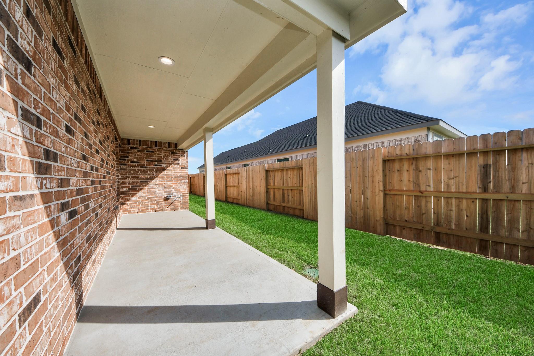 5843 Madison Trail Drive