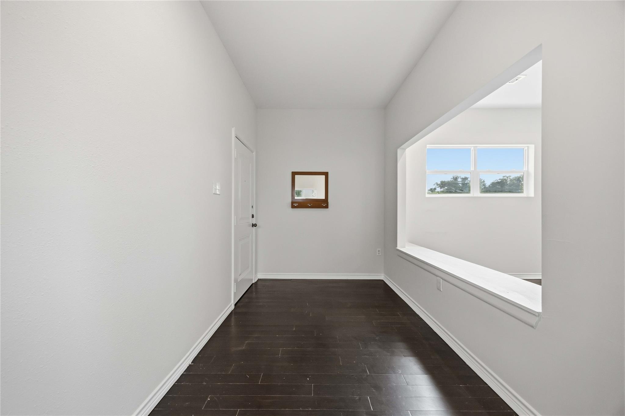 5302 Saxon Drive Unit: 1/2
