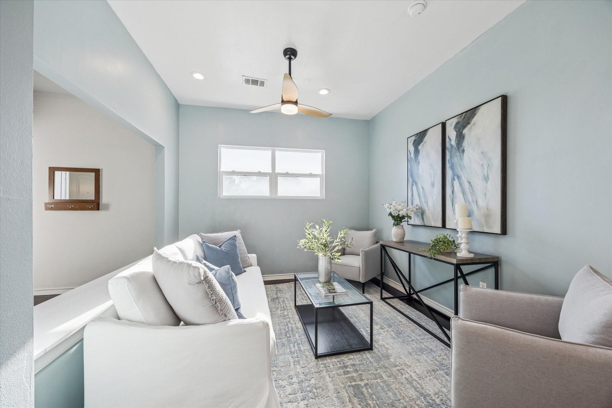 5302 Saxon Drive Unit: 1/2