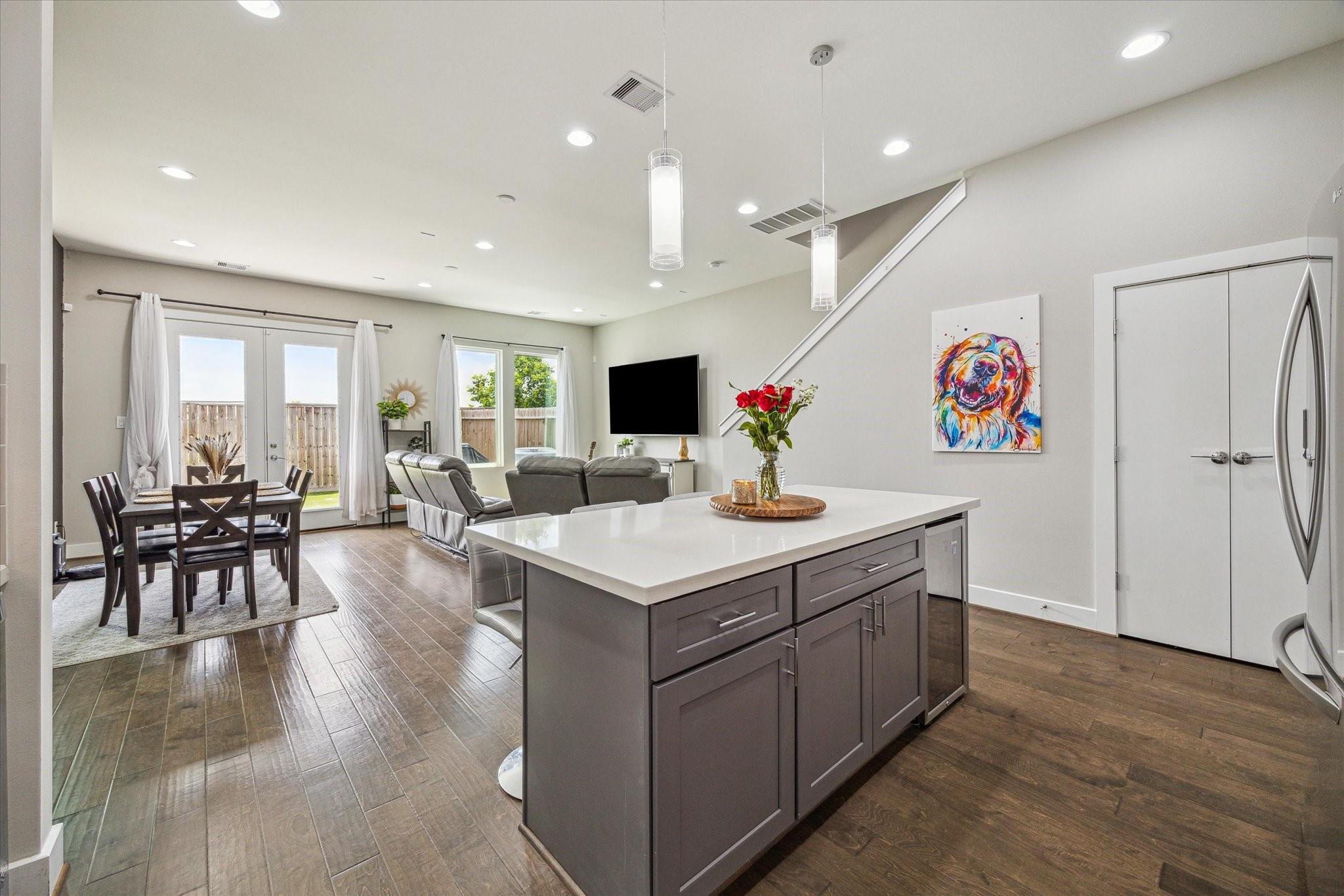 5520 Rosslyn Road