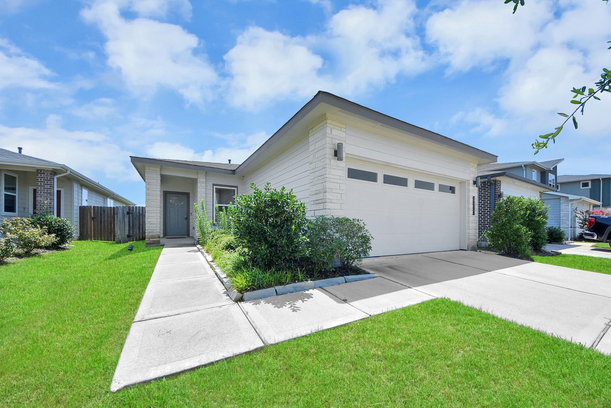 12527 Colchester Creek Court