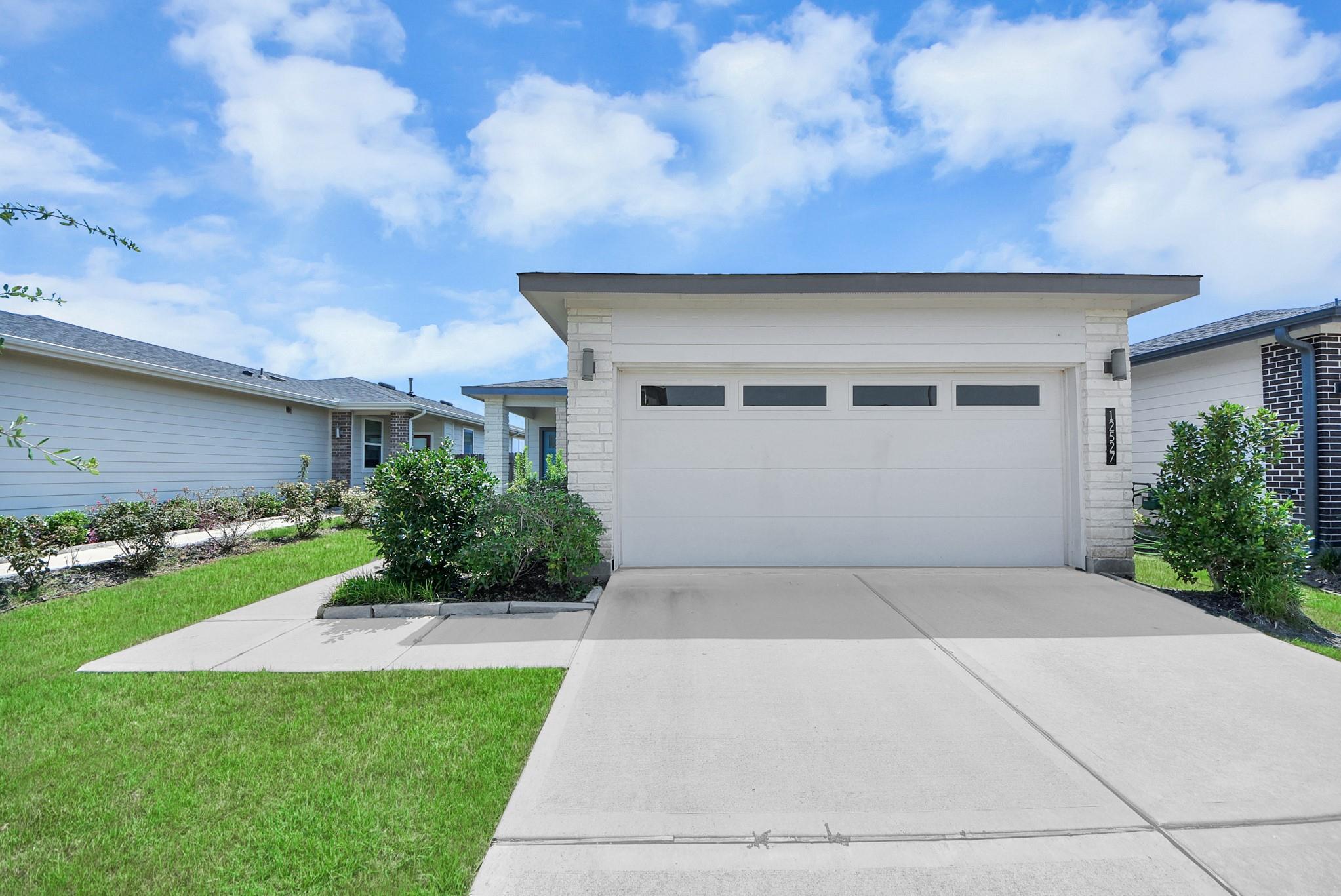 12527 Colchester Creek Court