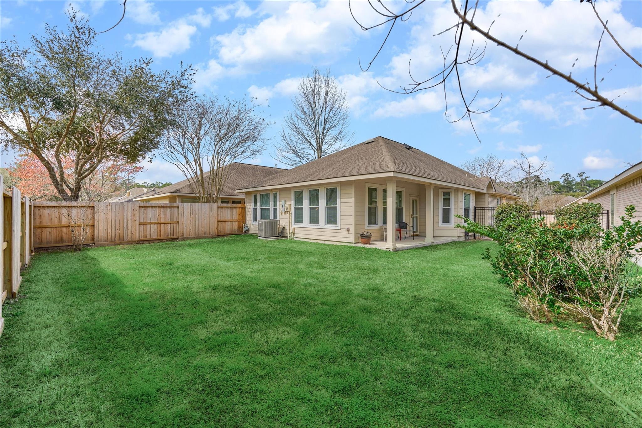 166 W Lilac Ridge Place