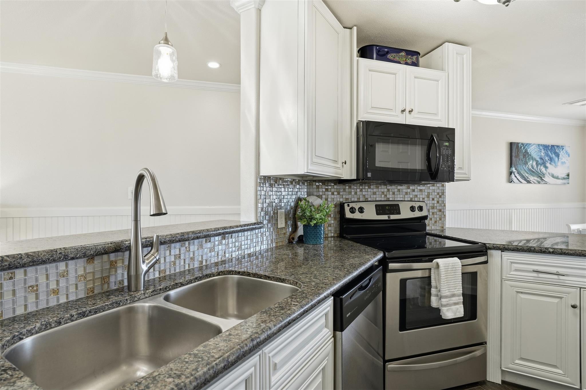 9520 Seawall Boulevard # 353