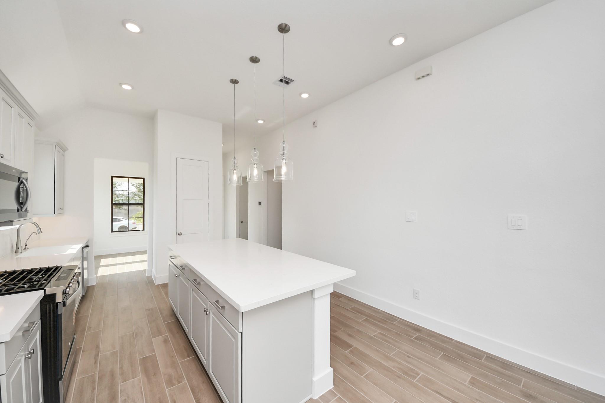 6511 Canary Knoll Court