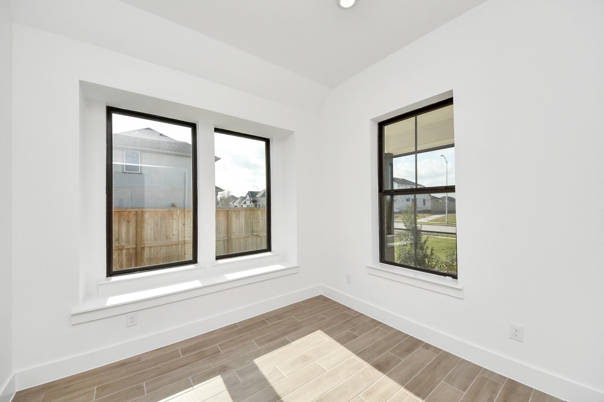 6511 Canary Knoll Court